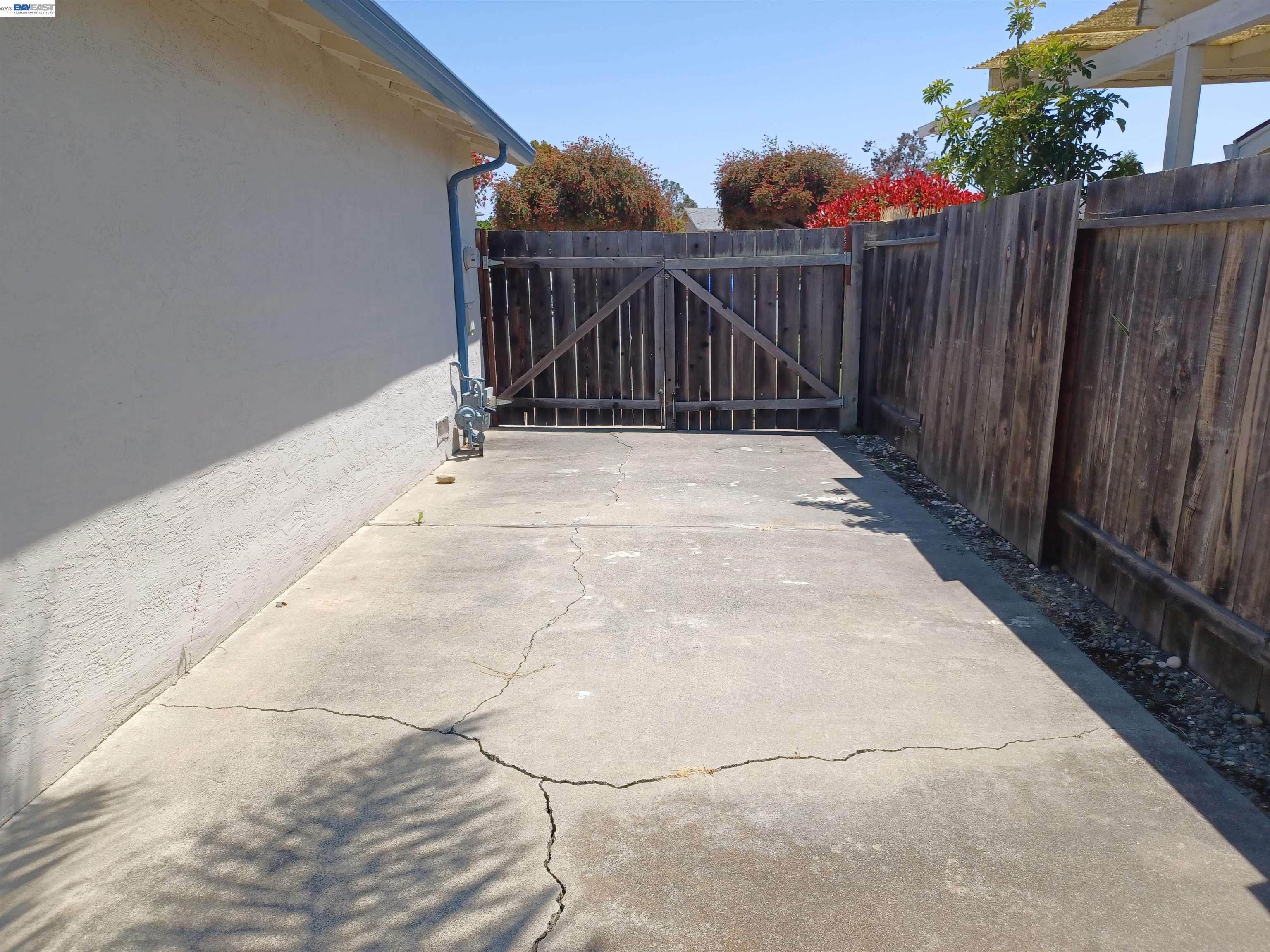 Detail Gallery Image 18 of 22 For 7601 Redbud Ct, Newark,  CA 94560 - 3 Beds | 1/1 Baths