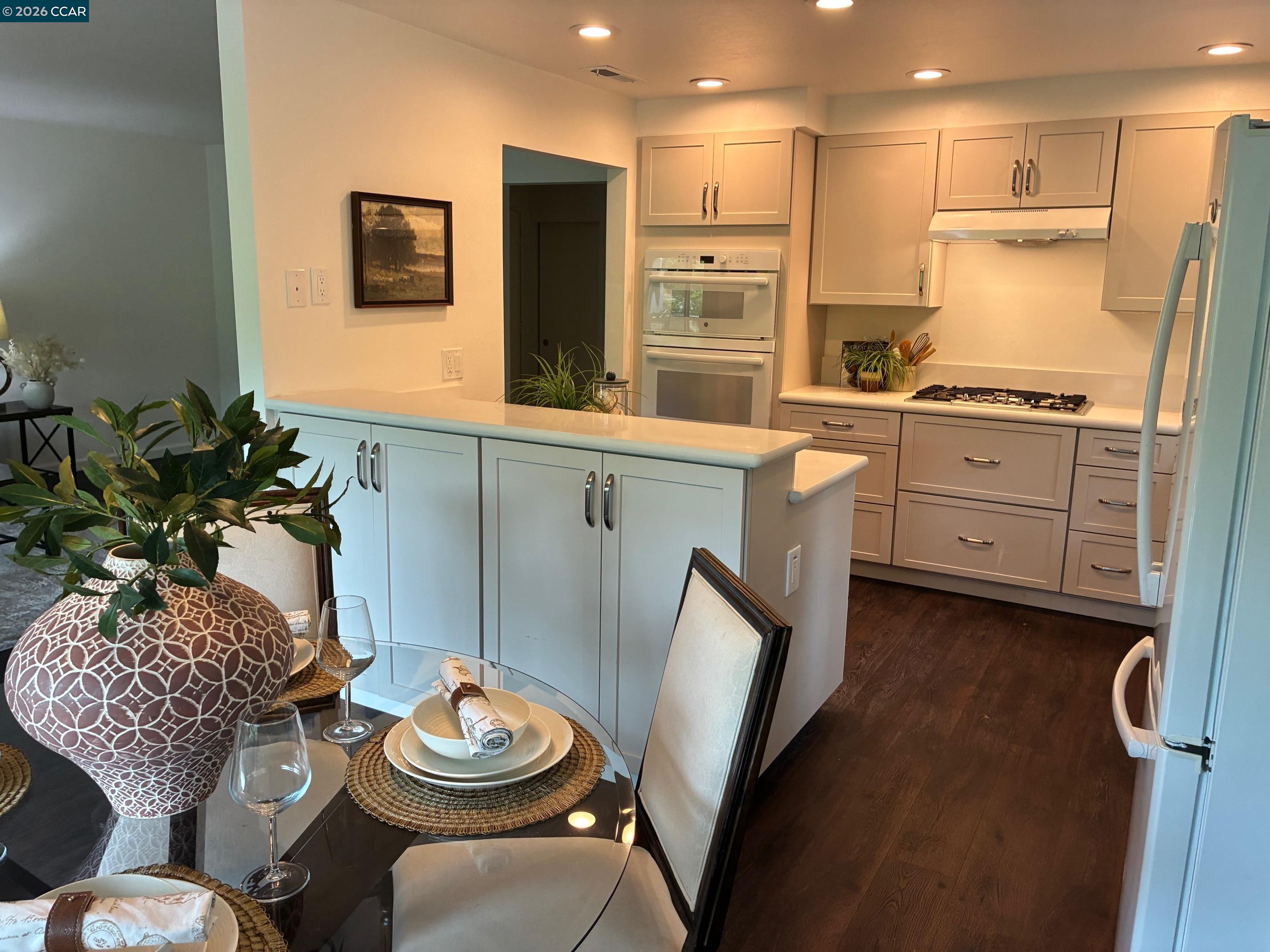 Photo #12: 41129136 Listing: Photo #12