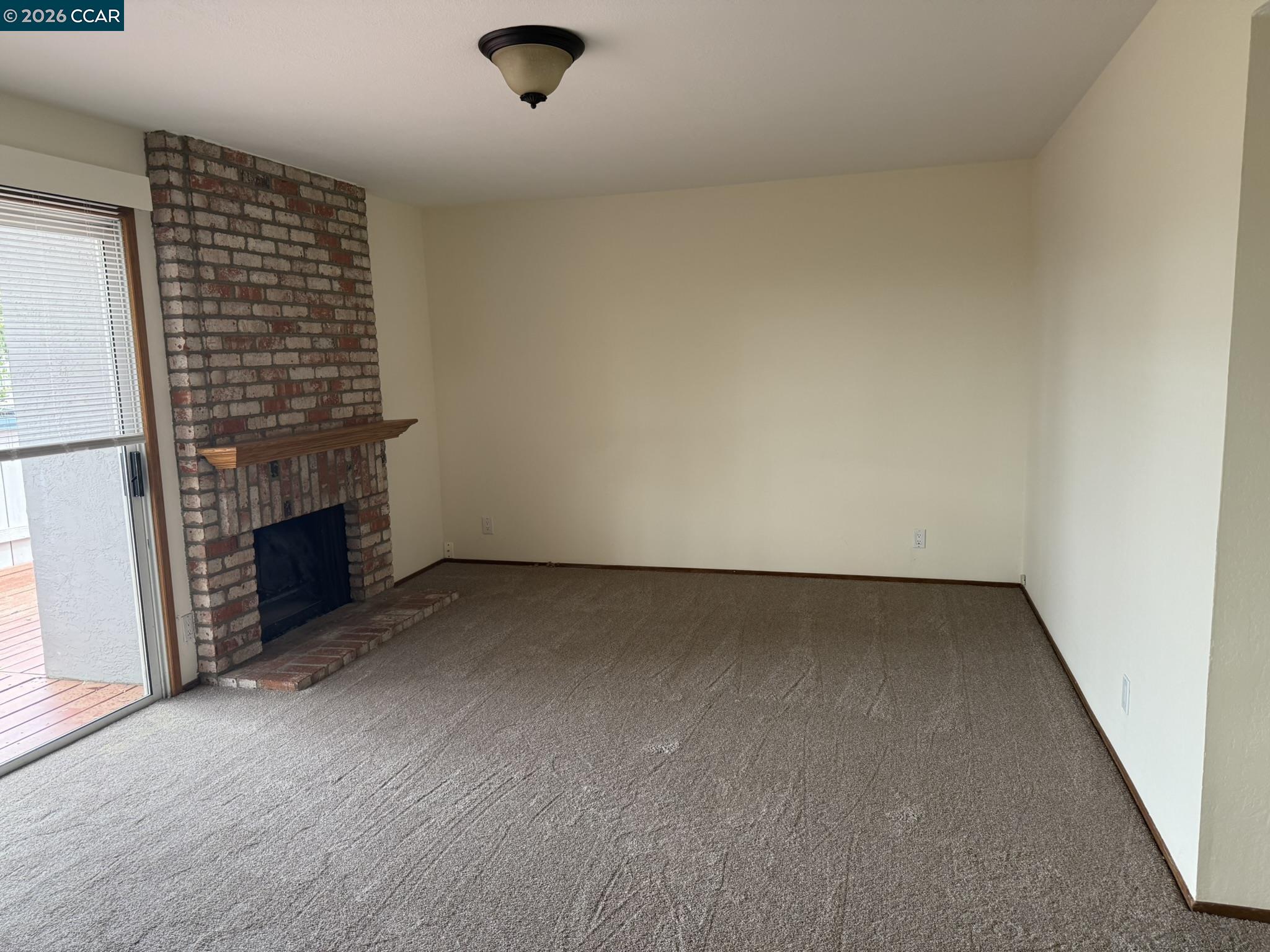 Detail Gallery Image 5 of 14 For 585 Mt Dell Dr, Clayton,  CA 94517 - 4 Beds | 2/1 Baths