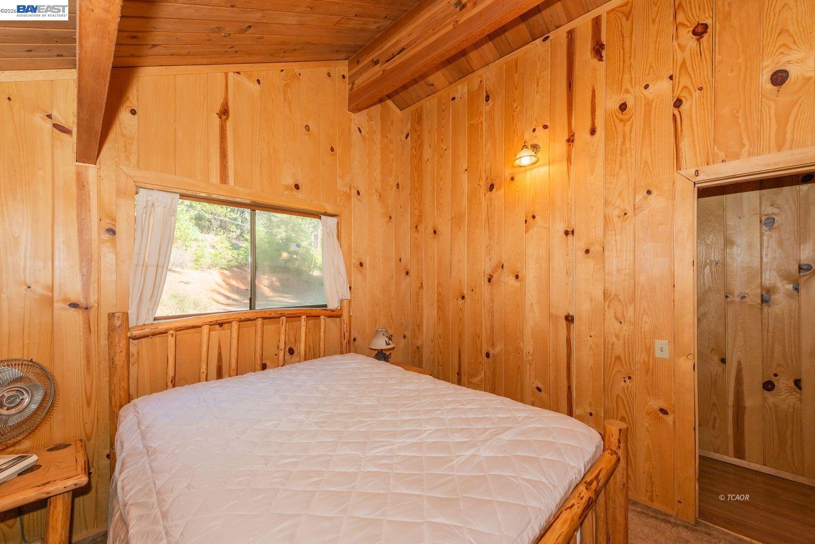 Detail Gallery Image 16 of 43 For 761 Lake Forest Dr., Trinity Center,  CA 96091 - 2 Beds | 1 Baths