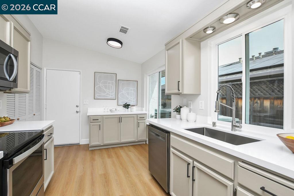 Detail Gallery Image 12 of 37 For 4345 Mehaffey Way, Oakley,  CA 94561 - 3 Beds | 2 Baths