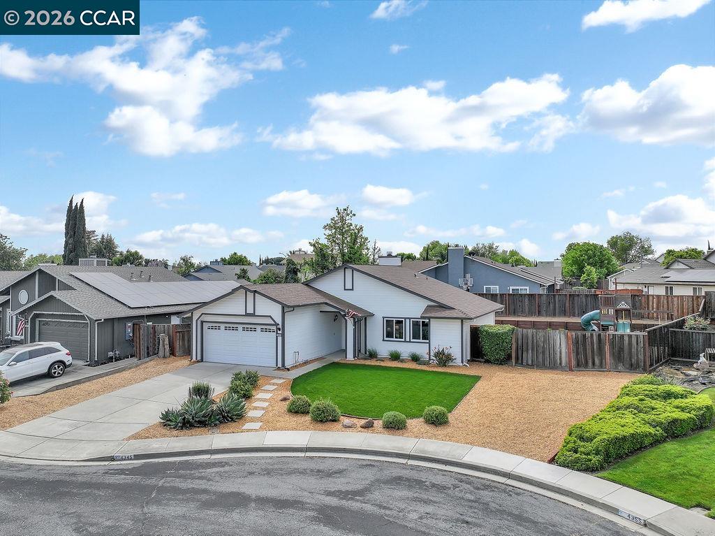 Detail Gallery Image 5 of 37 For 4345 Mehaffey Way, Oakley,  CA 94561 - 3 Beds | 2 Baths