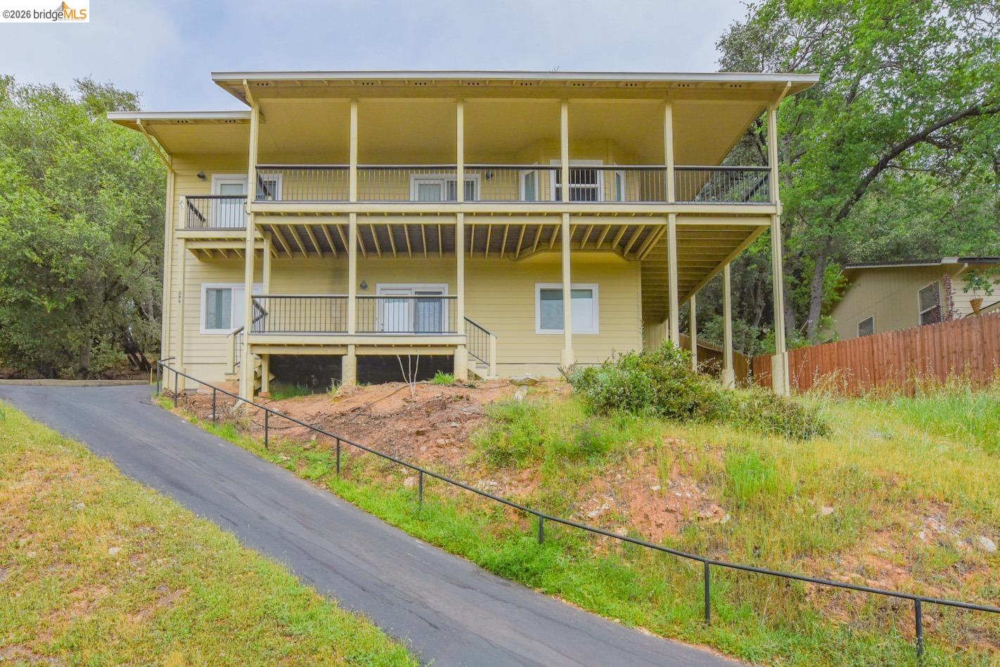 Front Image Thumbnail for EB41129147