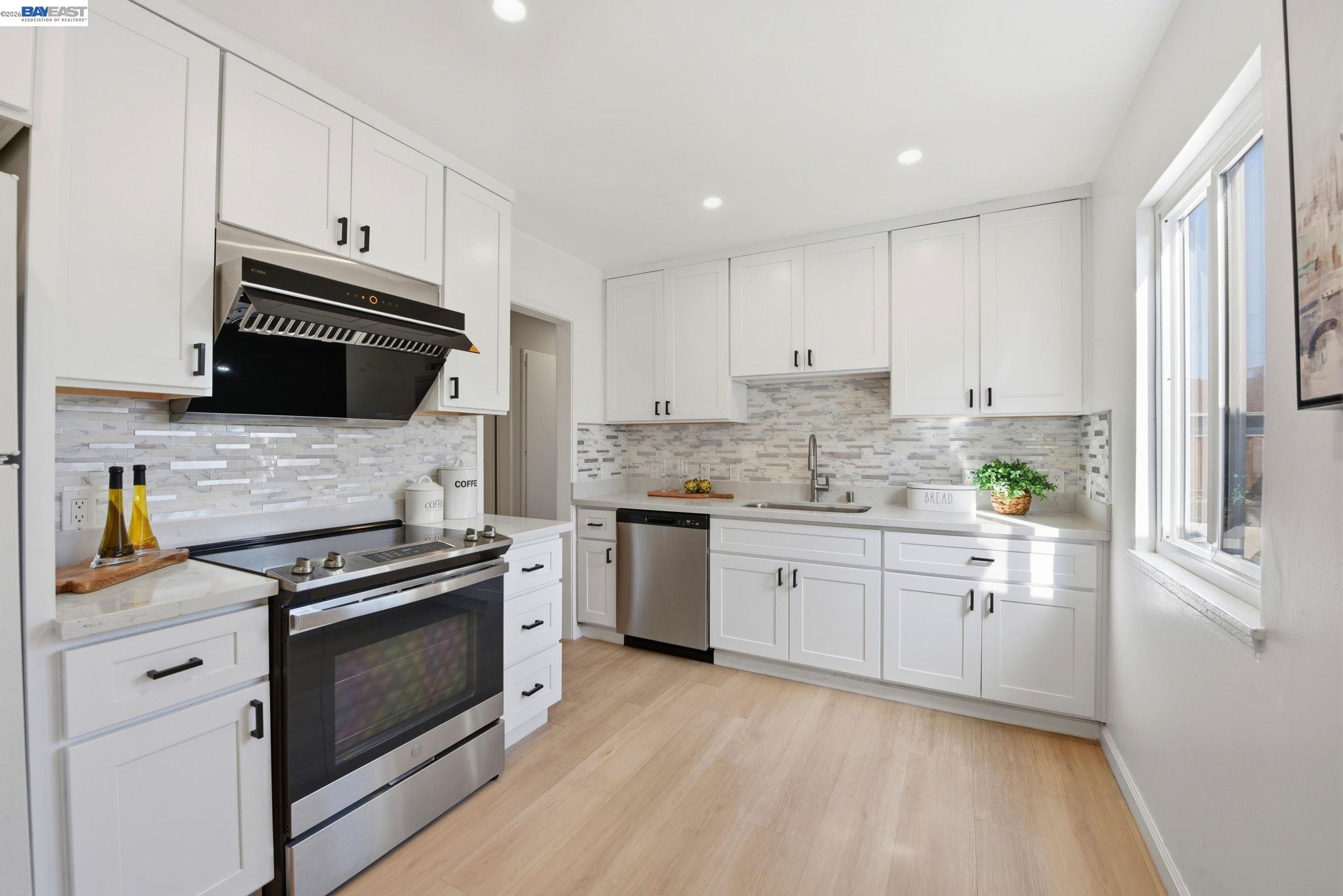 Detail Gallery Image 10 of 35 For 1559 Bandoni Ave, San Lorenzo,  CA 94580 - 3 Beds | 1 Baths