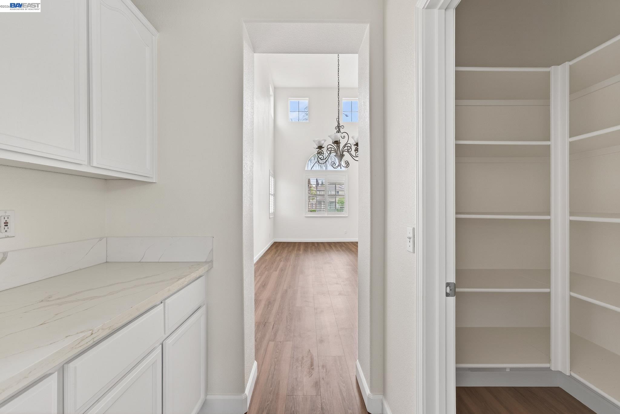 Detail Gallery Image 12 of 55 For Mono Ct, Stockton,  CA 95219 - 5 Beds | 2/1 Baths