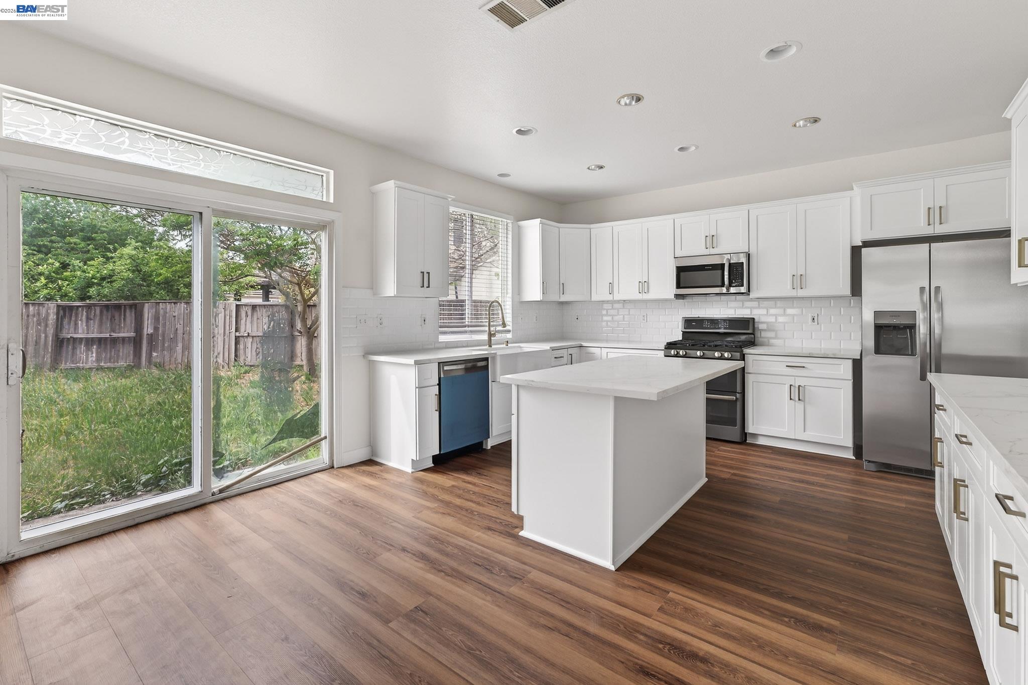 Detail Gallery Image 15 of 55 For Mono Ct, Stockton,  CA 95219 - 5 Beds | 2/1 Baths