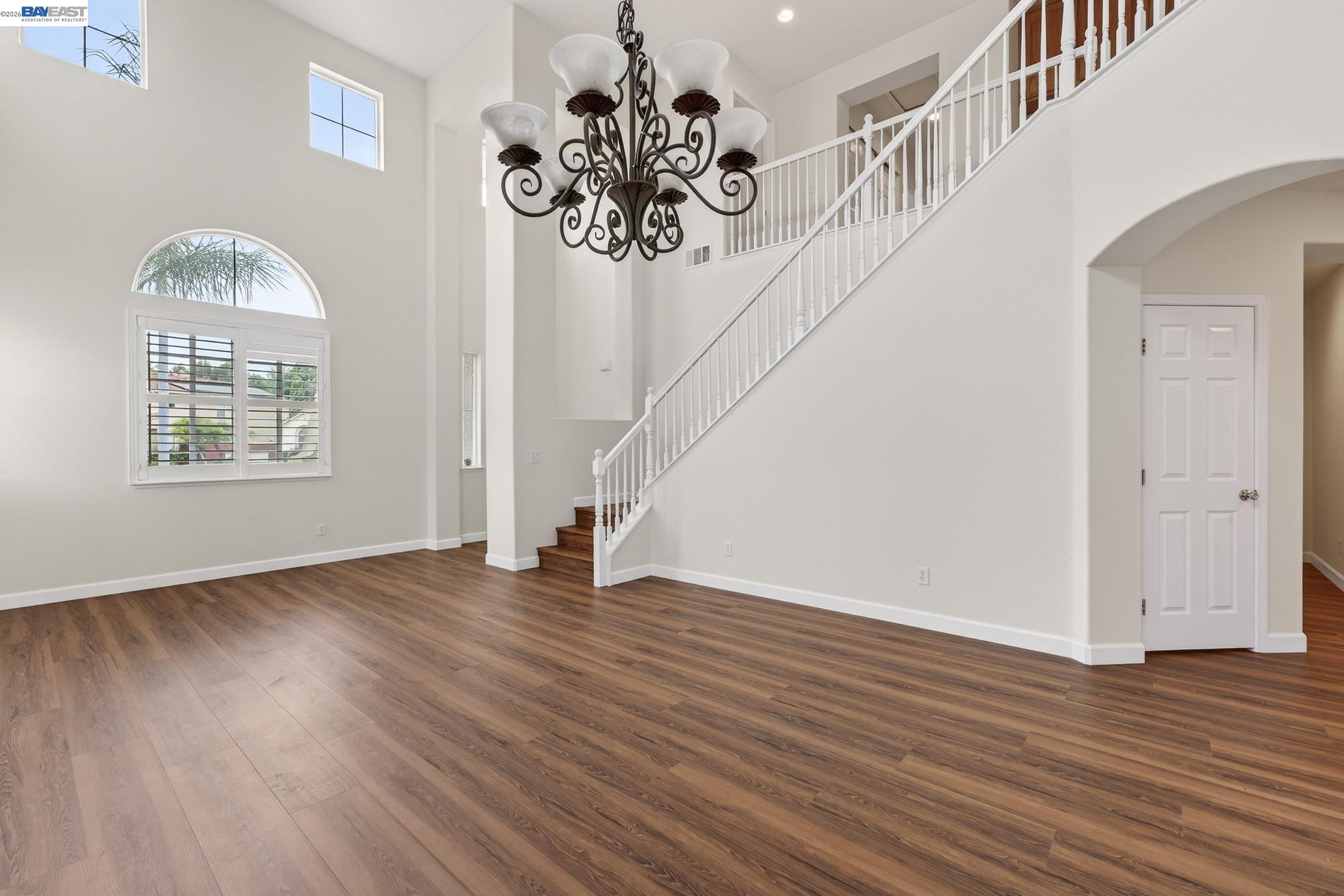 Detail Gallery Image 10 of 55 For Mono Ct, Stockton,  CA 95219 - 5 Beds | 2/1 Baths