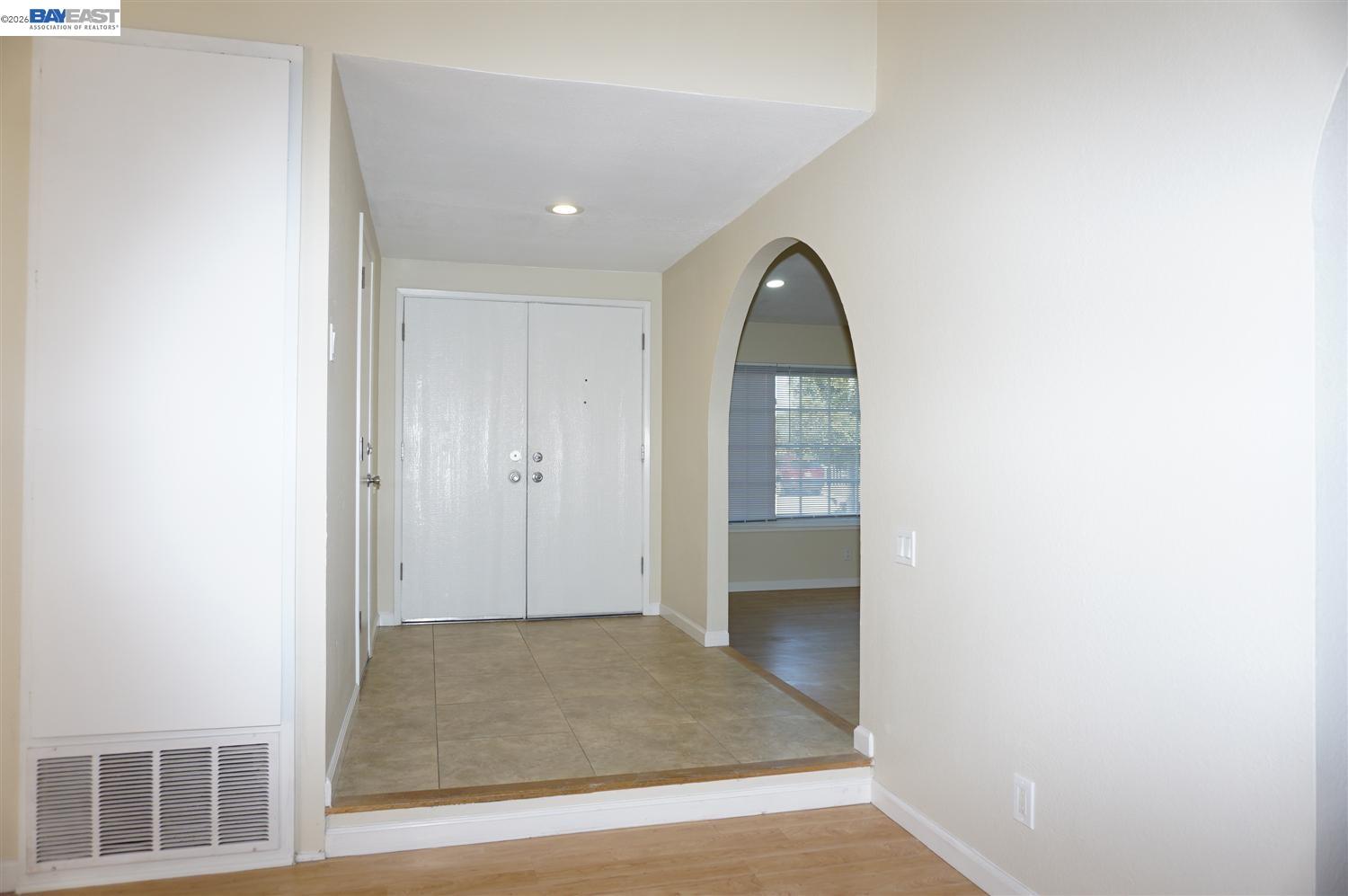 Detail Gallery Image 5 of 40 For 5064 Anaheim Loop, Union City,  CA 94587 - 4 Beds | 2 Baths