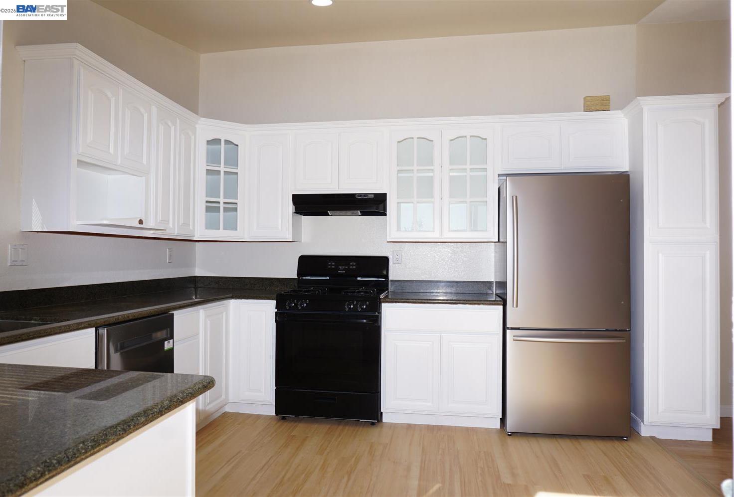 Detail Gallery Image 9 of 40 For 5064 Anaheim Loop, Union City,  CA 94587 - 4 Beds | 2 Baths