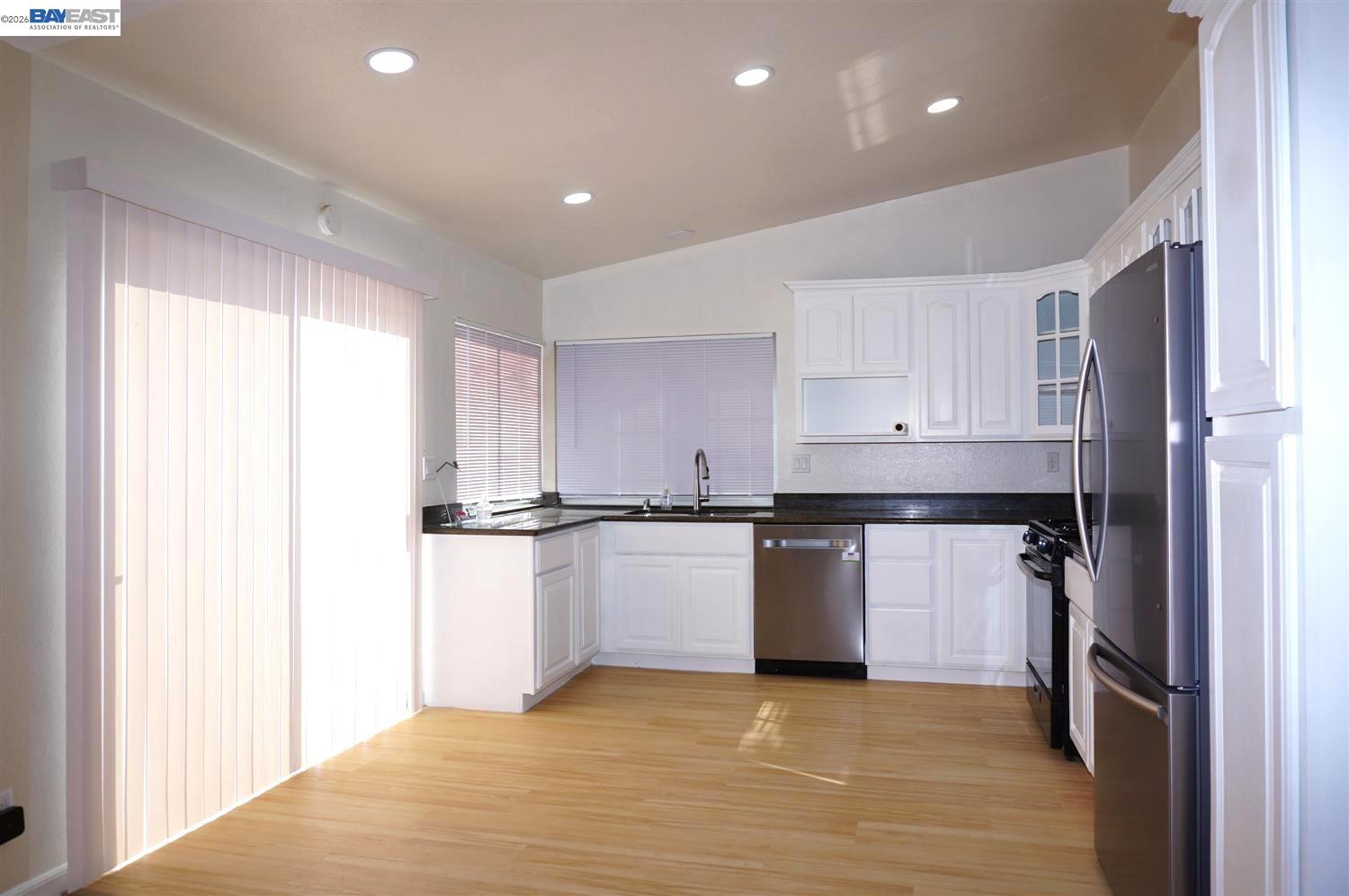 Detail Gallery Image 10 of 40 For 5064 Anaheim Loop, Union City,  CA 94587 - 4 Beds | 2 Baths