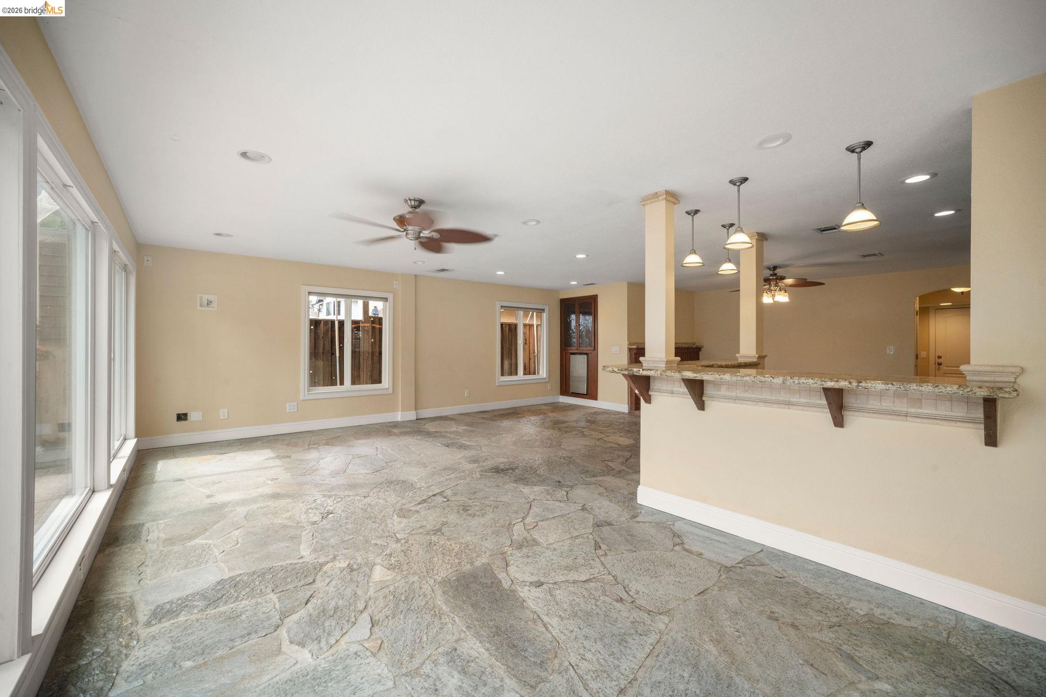 Detail Gallery Image 16 of 45 For 2002 Montauk Ct, Discovery Bay,  CA 94505 - 3 Beds | 2/1 Baths