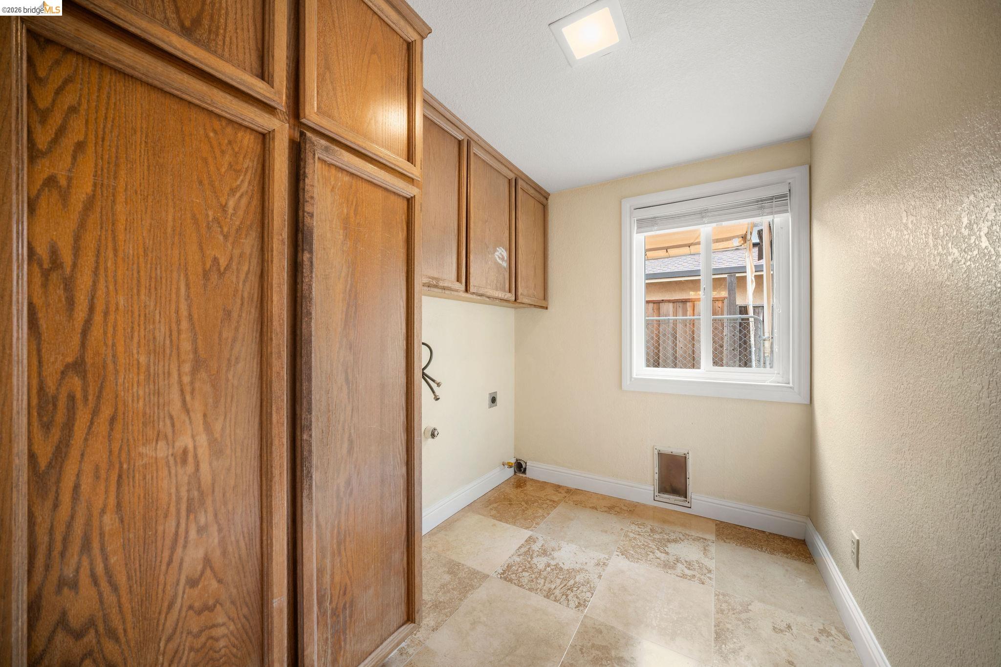 Detail Gallery Image 18 of 45 For 2002 Montauk Ct, Discovery Bay,  CA 94505 - 3 Beds | 2/1 Baths