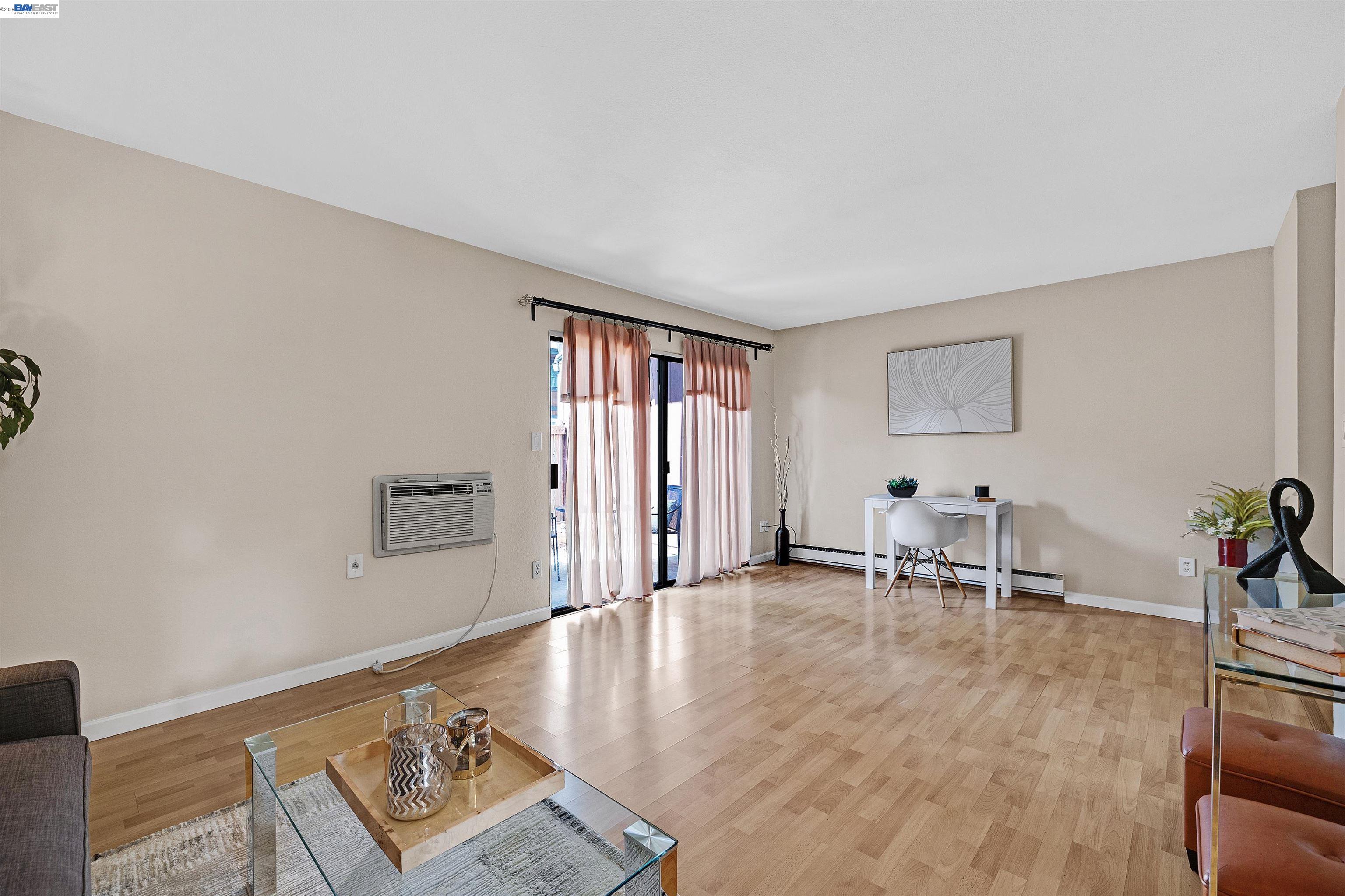 Photo #8: 41129157 Listing: Photo #8