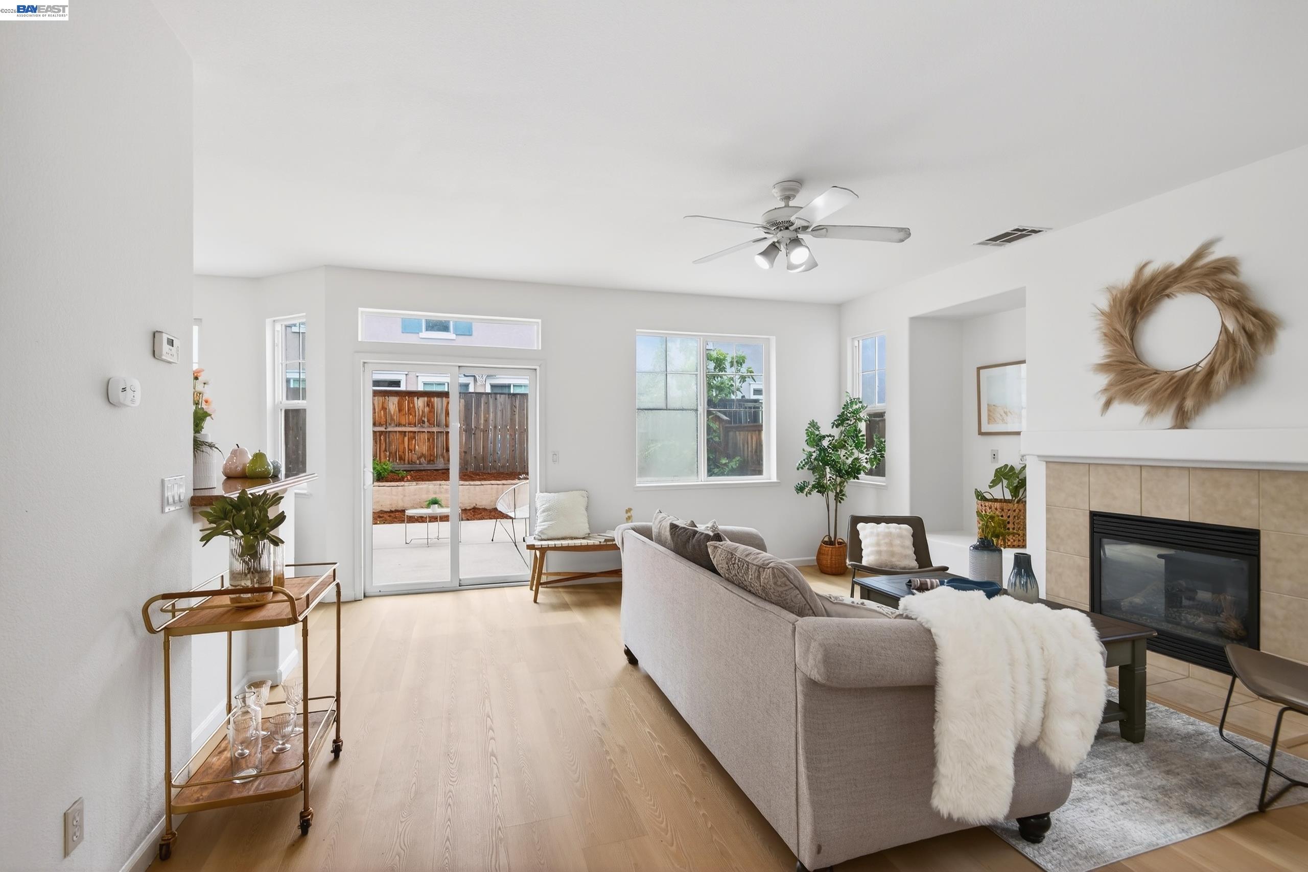 Detail Gallery Image 18 of 49 For 253 Balsam St, Pittsburg,  CA 94565 - 4 Beds | 2/1 Baths