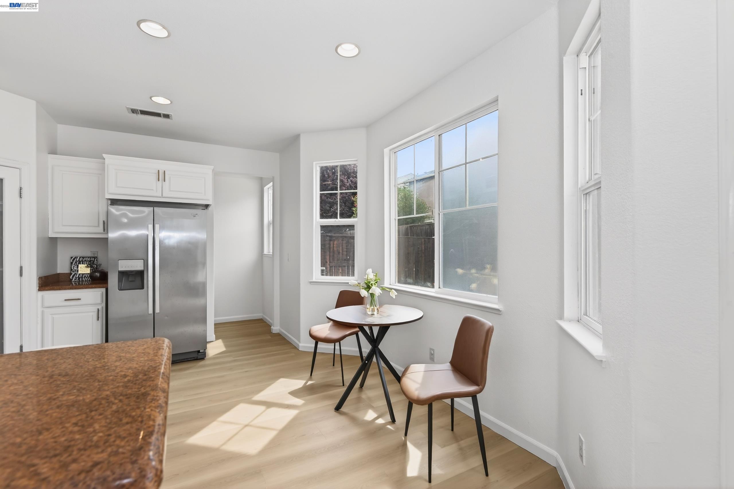 Detail Gallery Image 21 of 49 For 253 Balsam St, Pittsburg,  CA 94565 - 4 Beds | 2/1 Baths