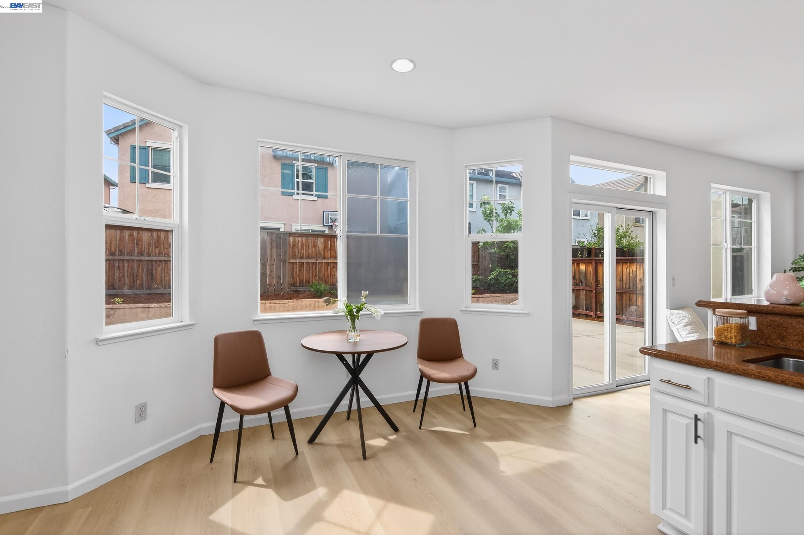 Detail Gallery Image 22 of 49 For 253 Balsam St, Pittsburg,  CA 94565 - 4 Beds | 2/1 Baths