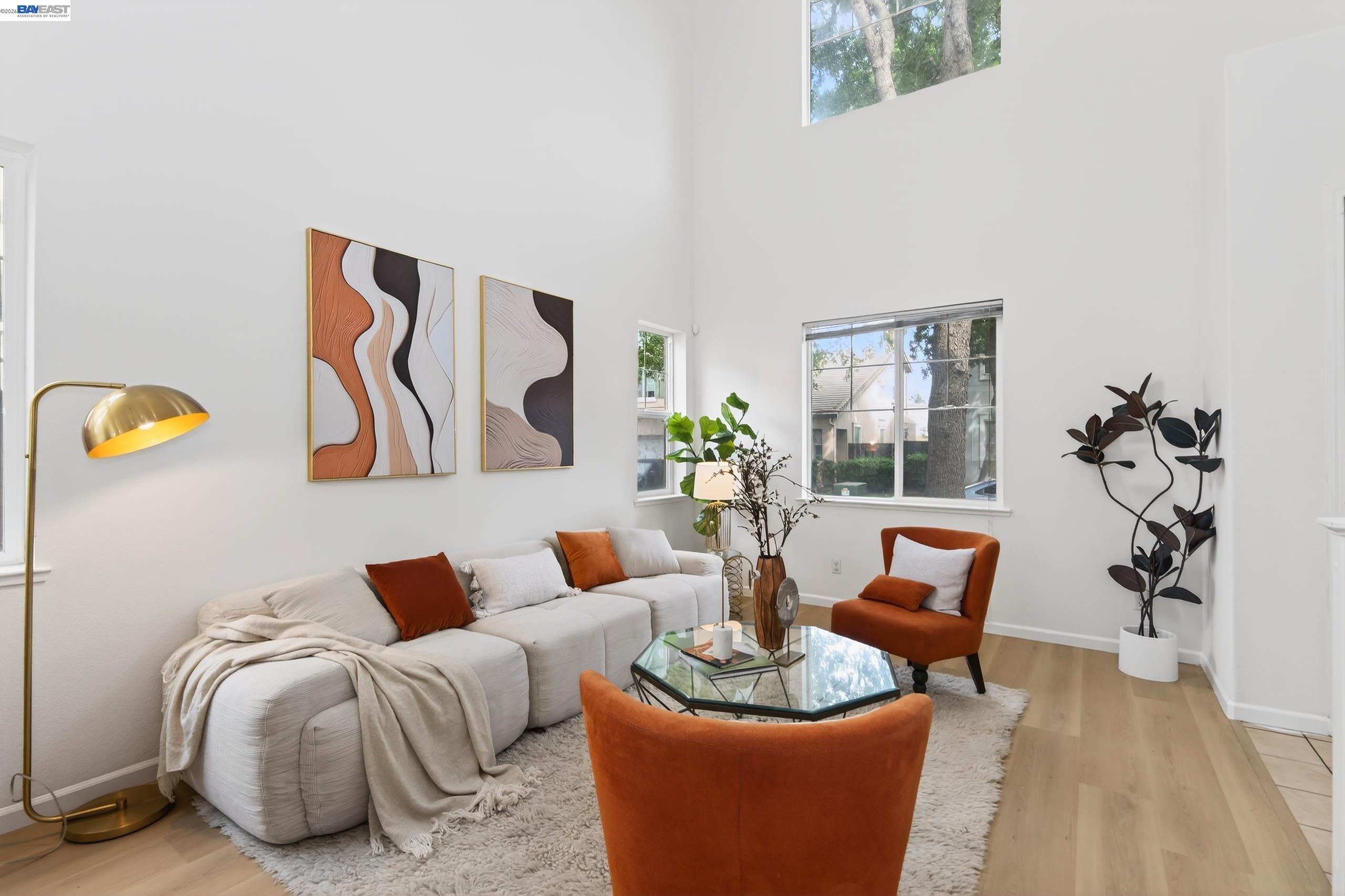 Detail Gallery Image 5 of 49 For 253 Balsam St, Pittsburg,  CA 94565 - 4 Beds | 2/1 Baths