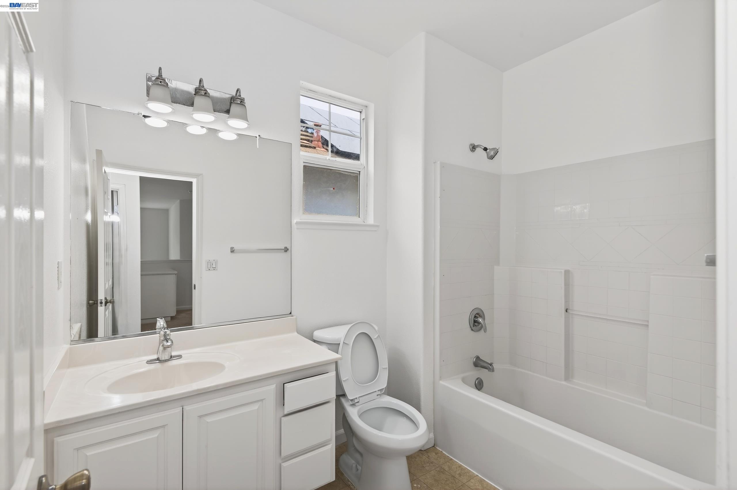 Detail Gallery Image 41 of 49 For 253 Balsam St, Pittsburg,  CA 94565 - 4 Beds | 2/1 Baths