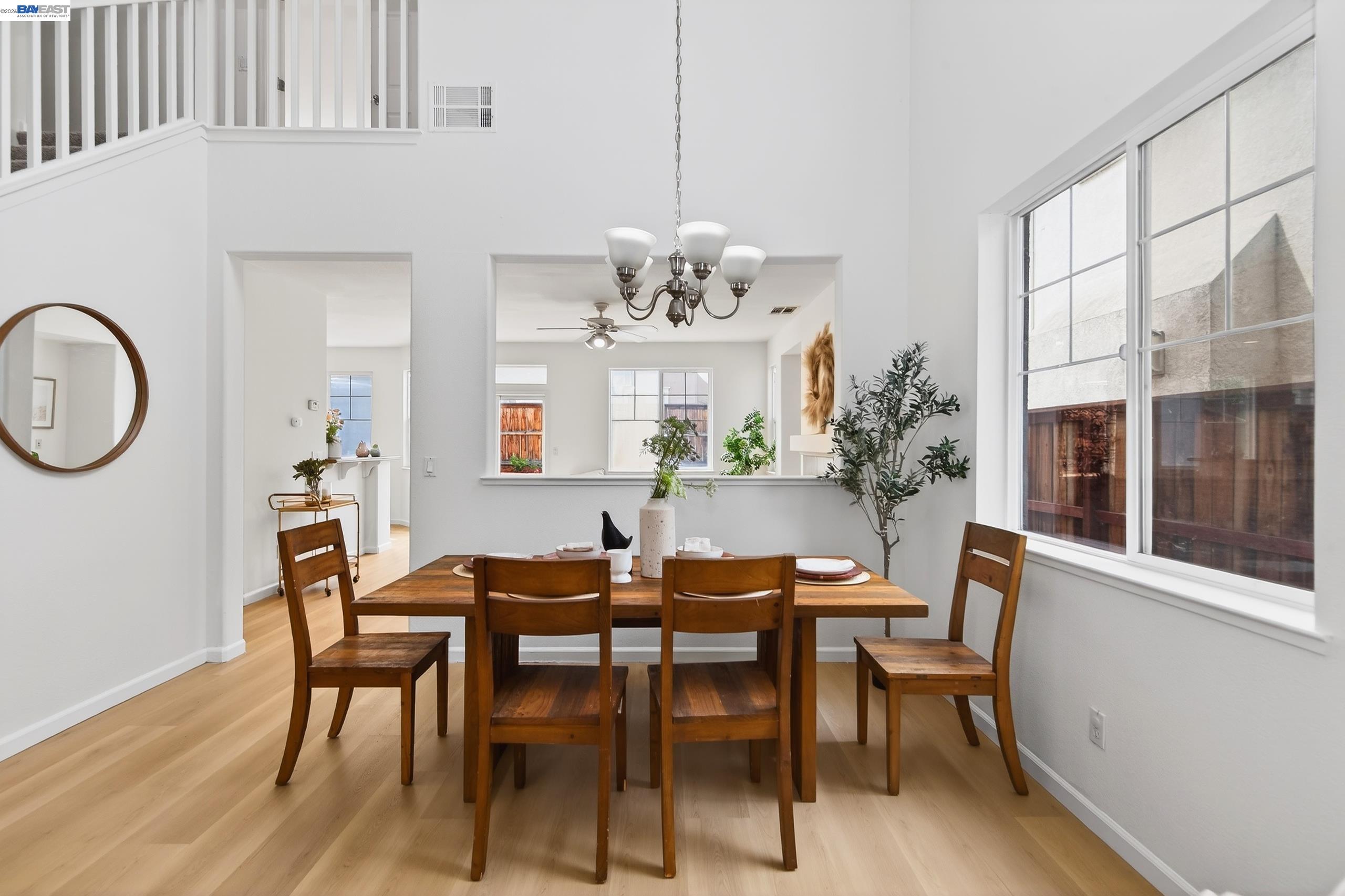 Detail Gallery Image 6 of 49 For 253 Balsam St, Pittsburg,  CA 94565 - 4 Beds | 2/1 Baths