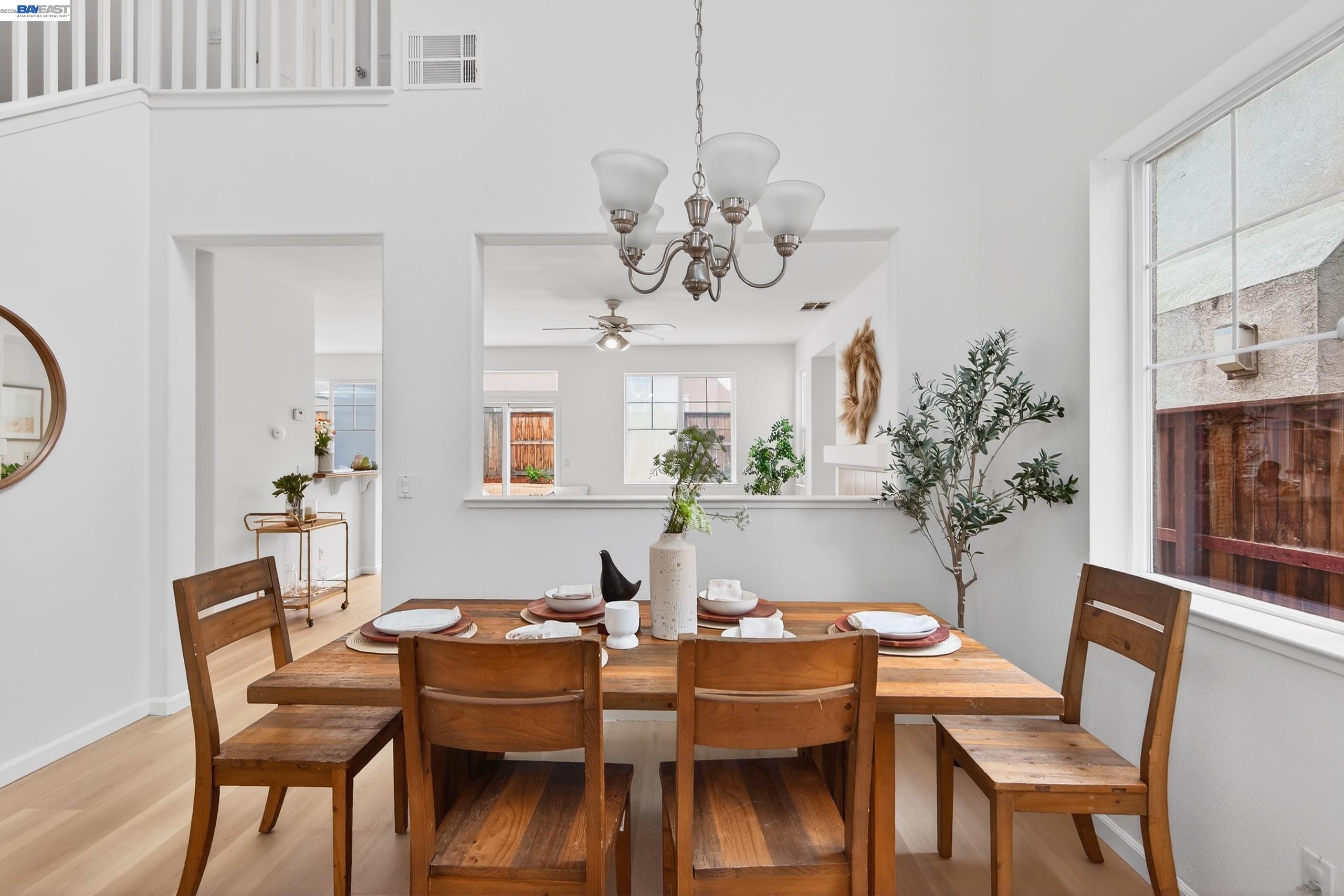 Detail Gallery Image 7 of 49 For 253 Balsam St, Pittsburg,  CA 94565 - 4 Beds | 2/1 Baths