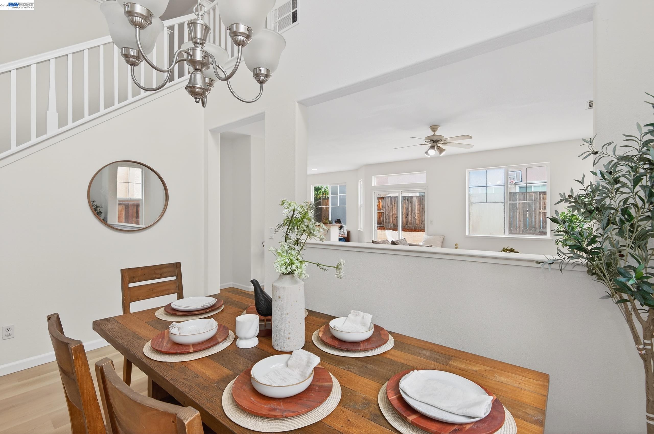 Detail Gallery Image 9 of 49 For 253 Balsam St, Pittsburg,  CA 94565 - 4 Beds | 2/1 Baths