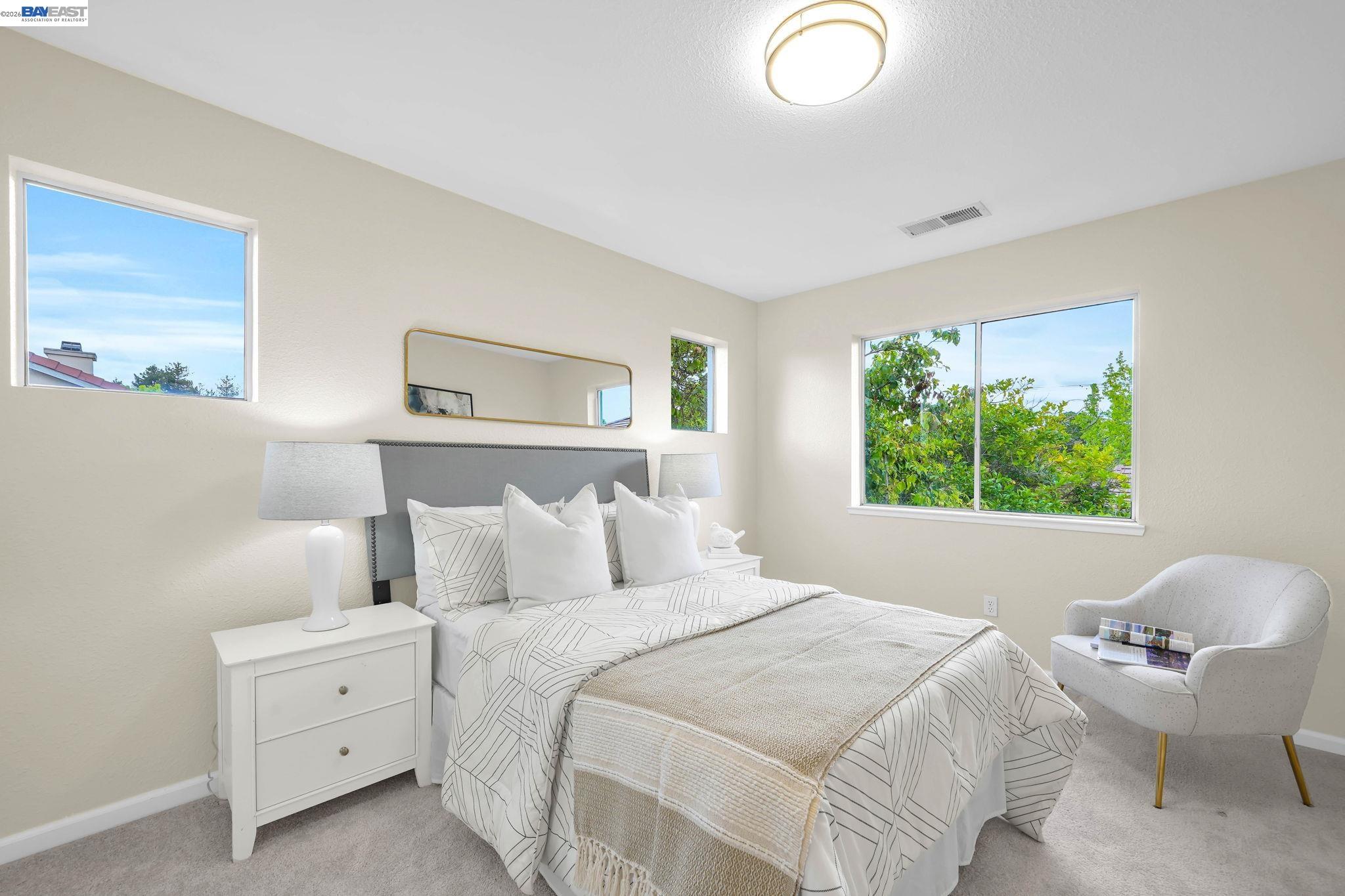 Detail Gallery Image 19 of 33 For 37489 Summer Holly Cmn, Fremont,  CA 94536 - 4 Beds | 2/1 Baths