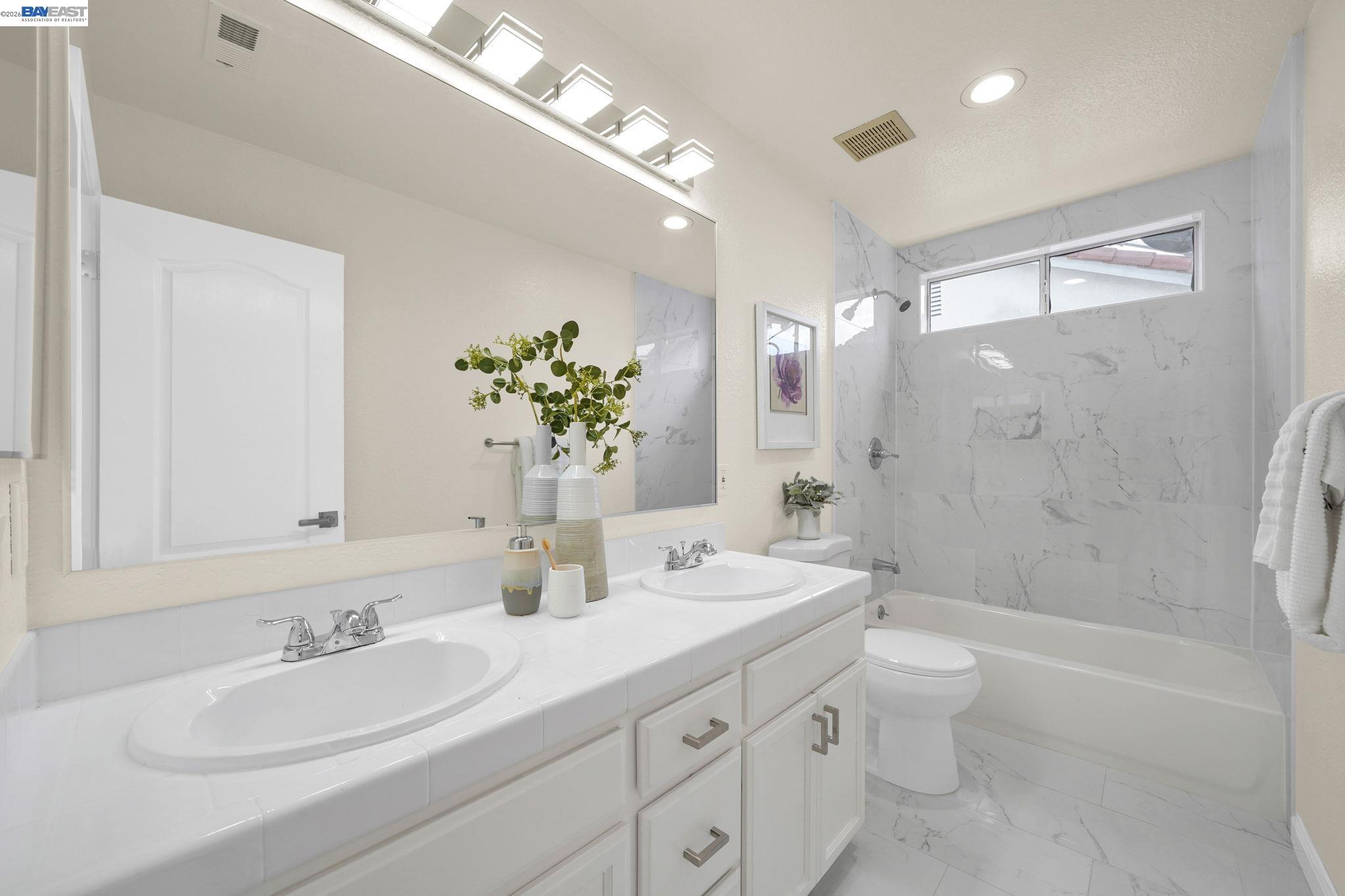 Detail Gallery Image 21 of 33 For 37489 Summer Holly Cmn, Fremont,  CA 94536 - 4 Beds | 2/1 Baths