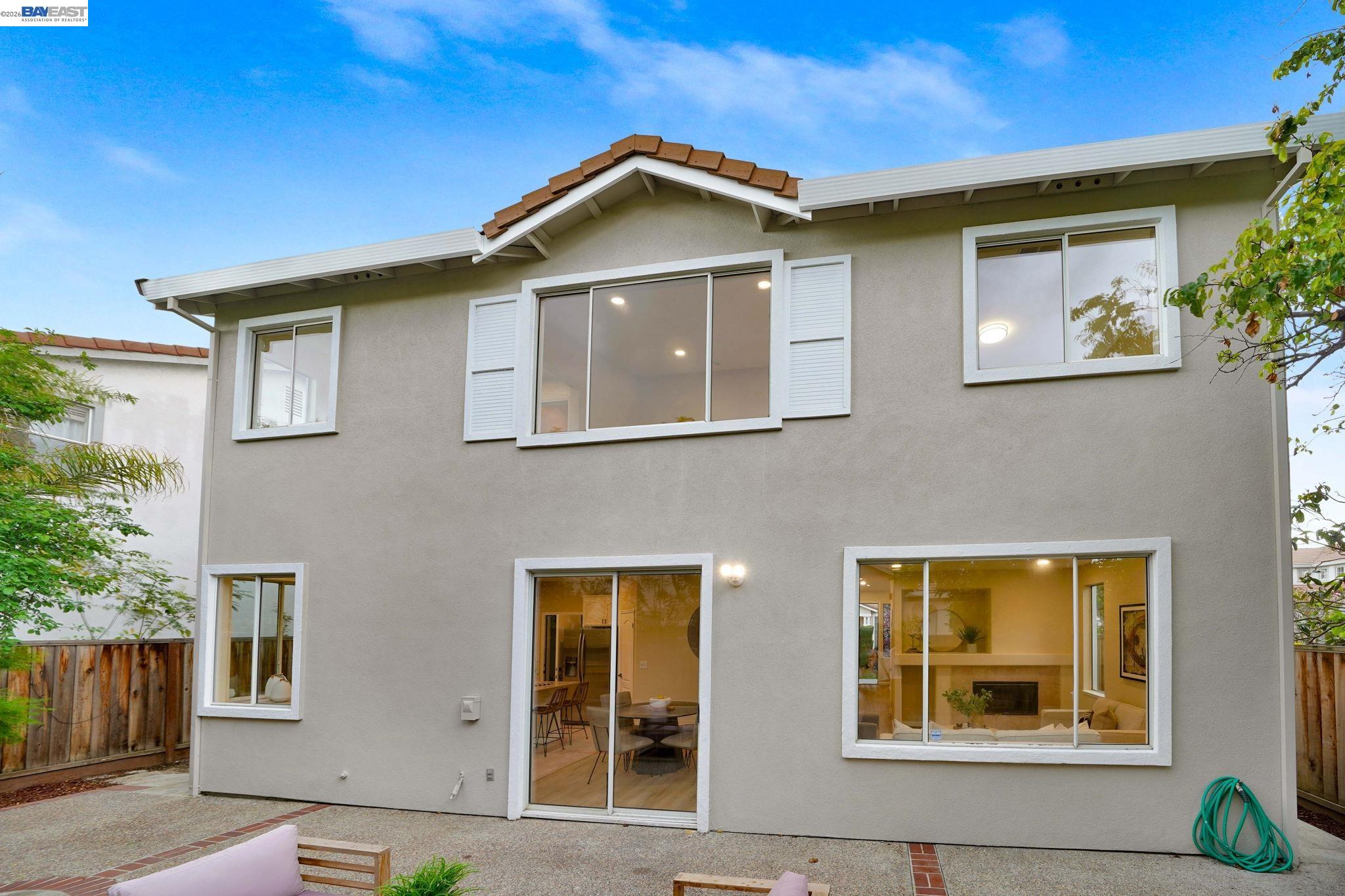 Detail Gallery Image 26 of 33 For 37489 Summer Holly Cmn, Fremont,  CA 94536 - 4 Beds | 2/1 Baths