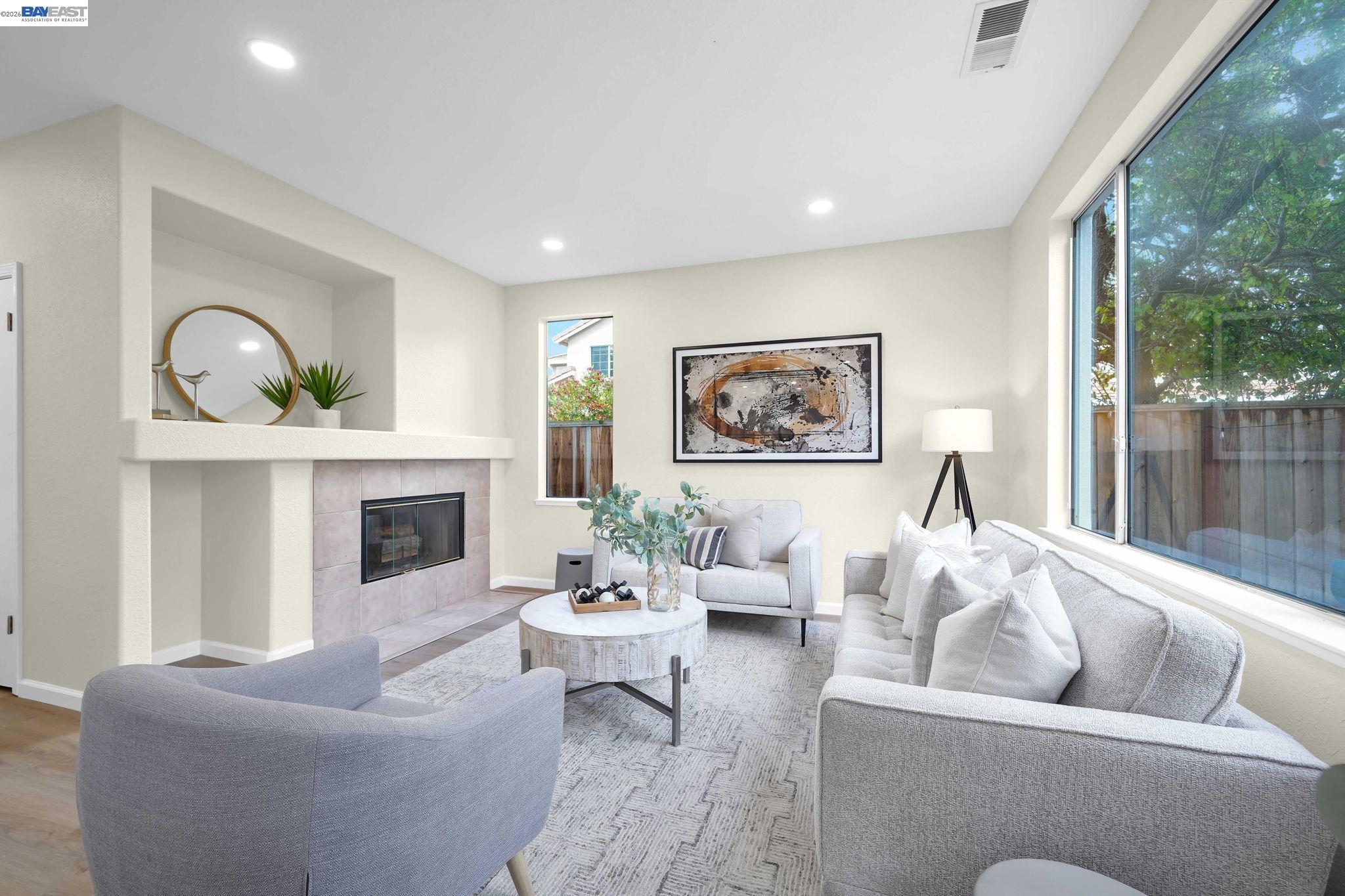 Detail Gallery Image 6 of 33 For 37489 Summer Holly Cmn, Fremont,  CA 94536 - 4 Beds | 2/1 Baths