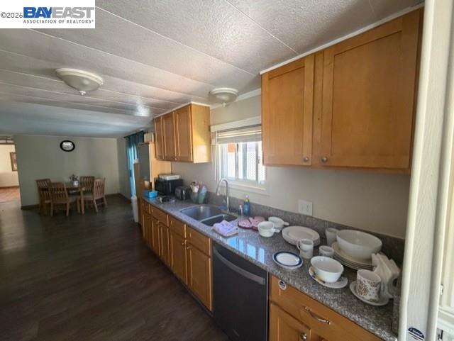 Detail Gallery Image 11 of 31 For 43 Palm Drive, Union City,  CA 94587 - 2 Beds | 2 Baths