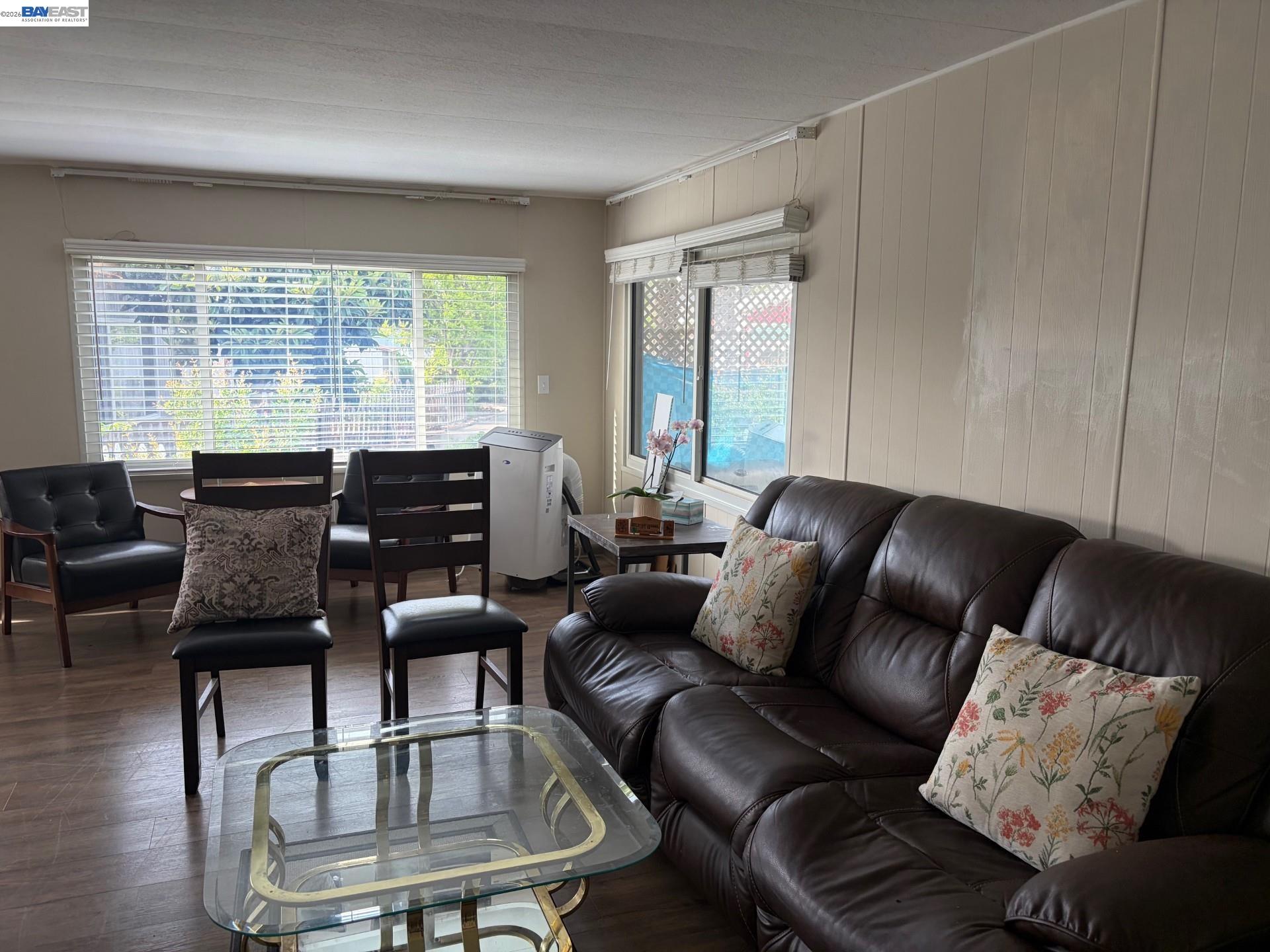 Detail Gallery Image 5 of 31 For 43 Palm Drive, Union City,  CA 94587 - 2 Beds | 2 Baths