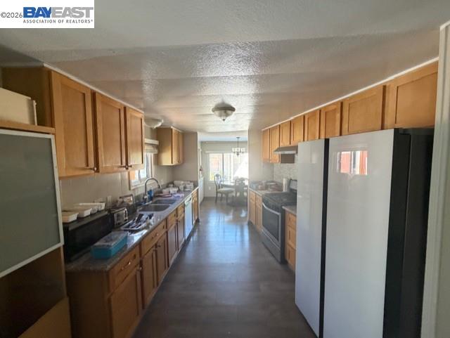 Detail Gallery Image 8 of 31 For 43 Palm Drive, Union City,  CA 94587 - 2 Beds | 2 Baths