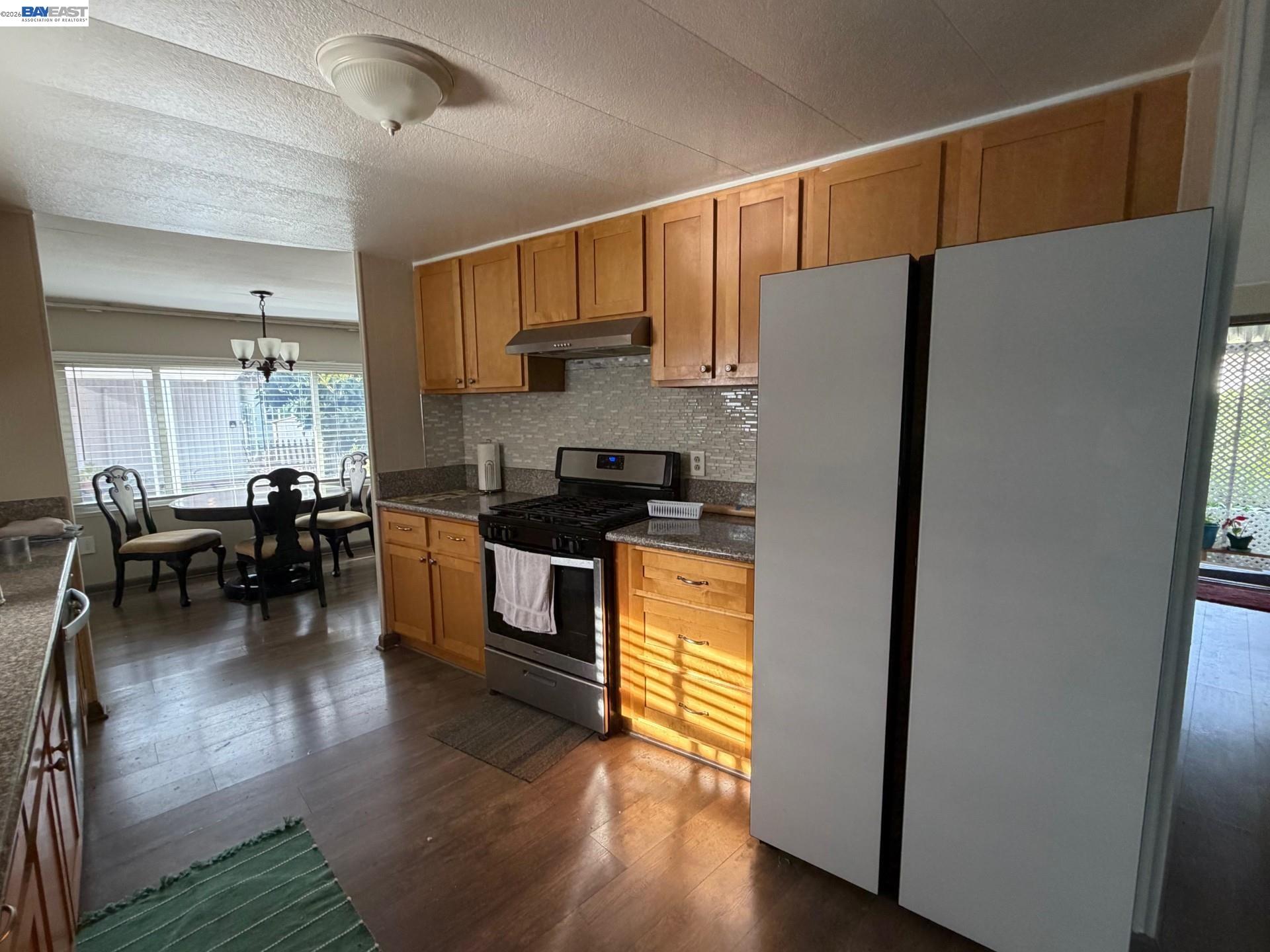 Detail Gallery Image 9 of 31 For 43 Palm Drive, Union City,  CA 94587 - 2 Beds | 2 Baths