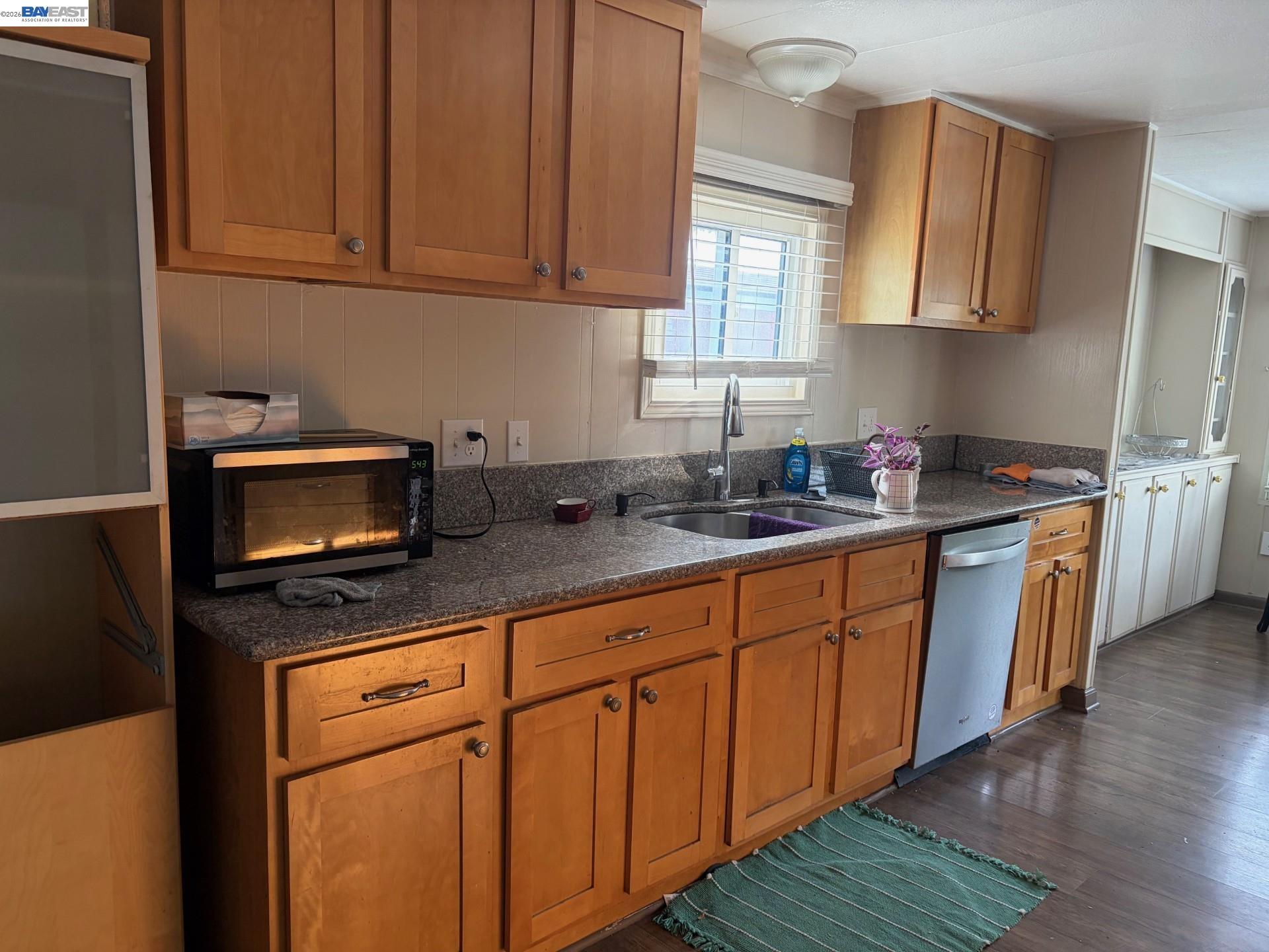 Detail Gallery Image 10 of 31 For 43 Palm Drive, Union City,  CA 94587 - 2 Beds | 2 Baths