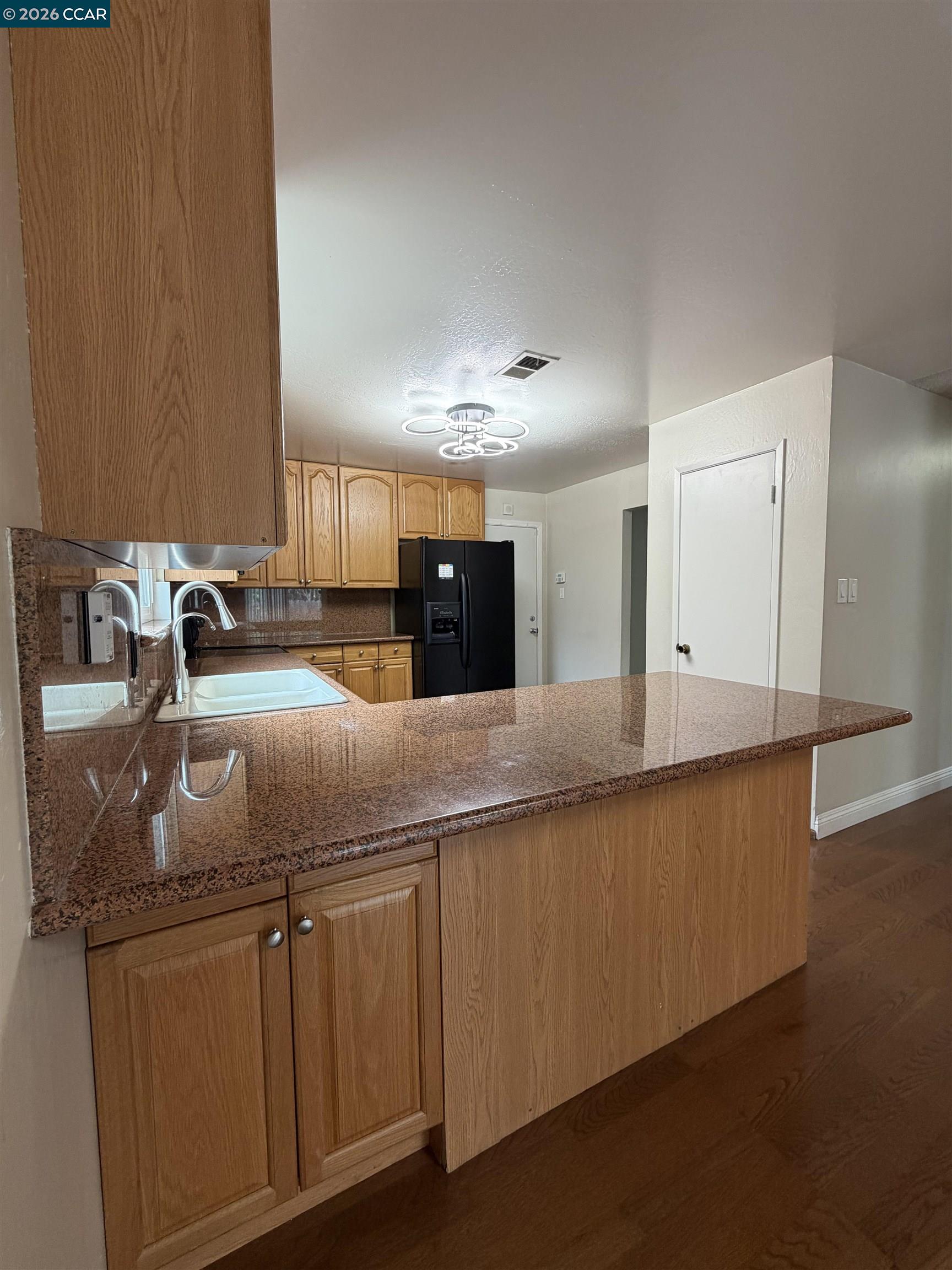 Detail Gallery Image 4 of 30 For 1209 Saint Louis, Concord,  CA 94518-3930 - 3 Beds | 2 Baths