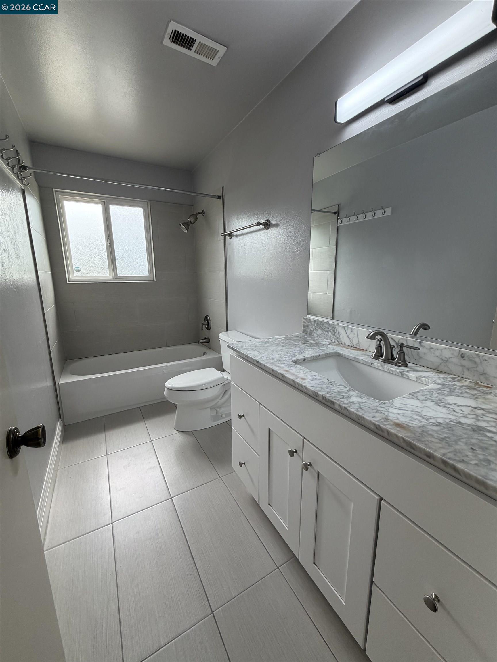 Detail Gallery Image 9 of 30 For 1209 Saint Louis, Concord,  CA 94518-3930 - 3 Beds | 2 Baths