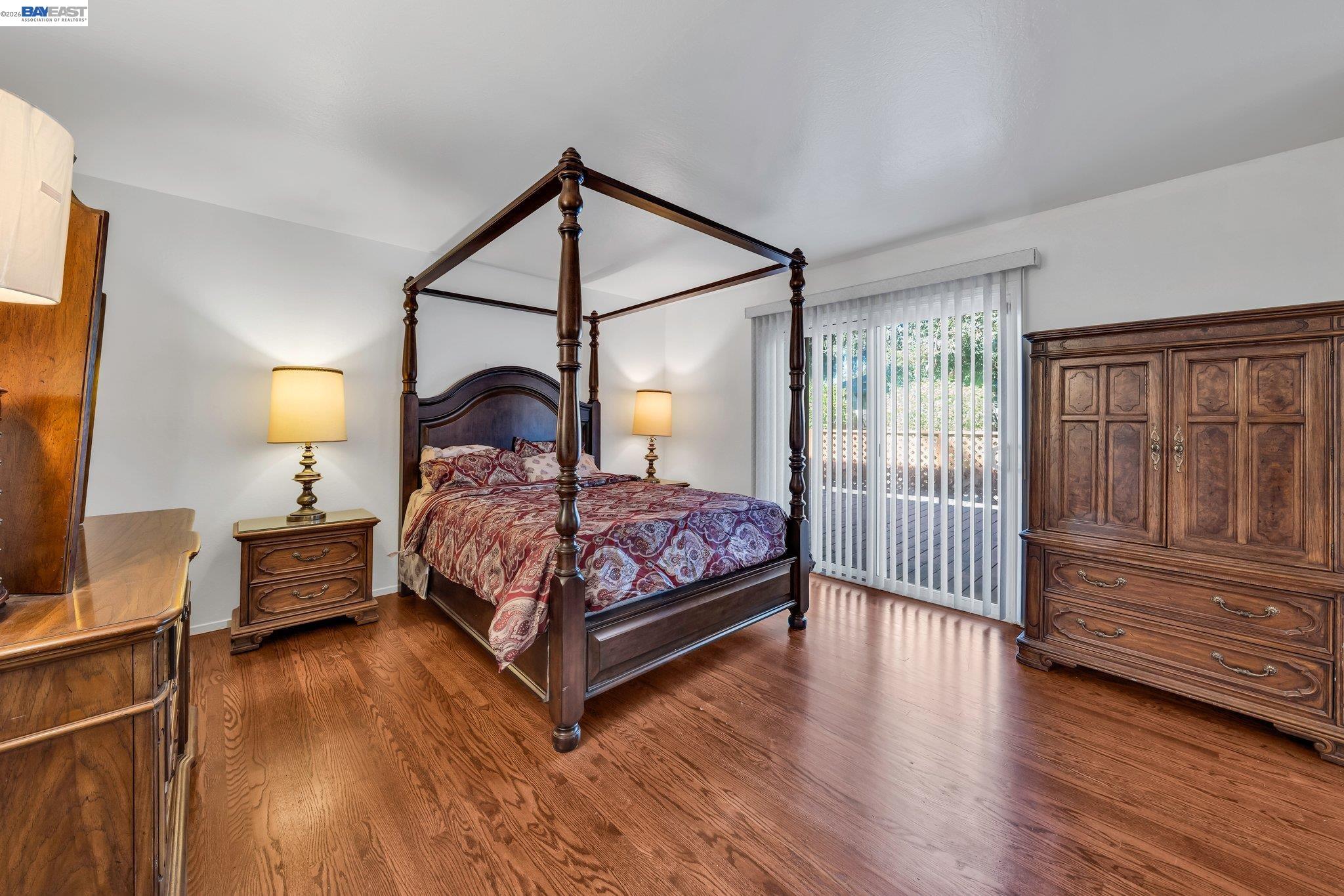 Front Image Thumbnail for BE41129170