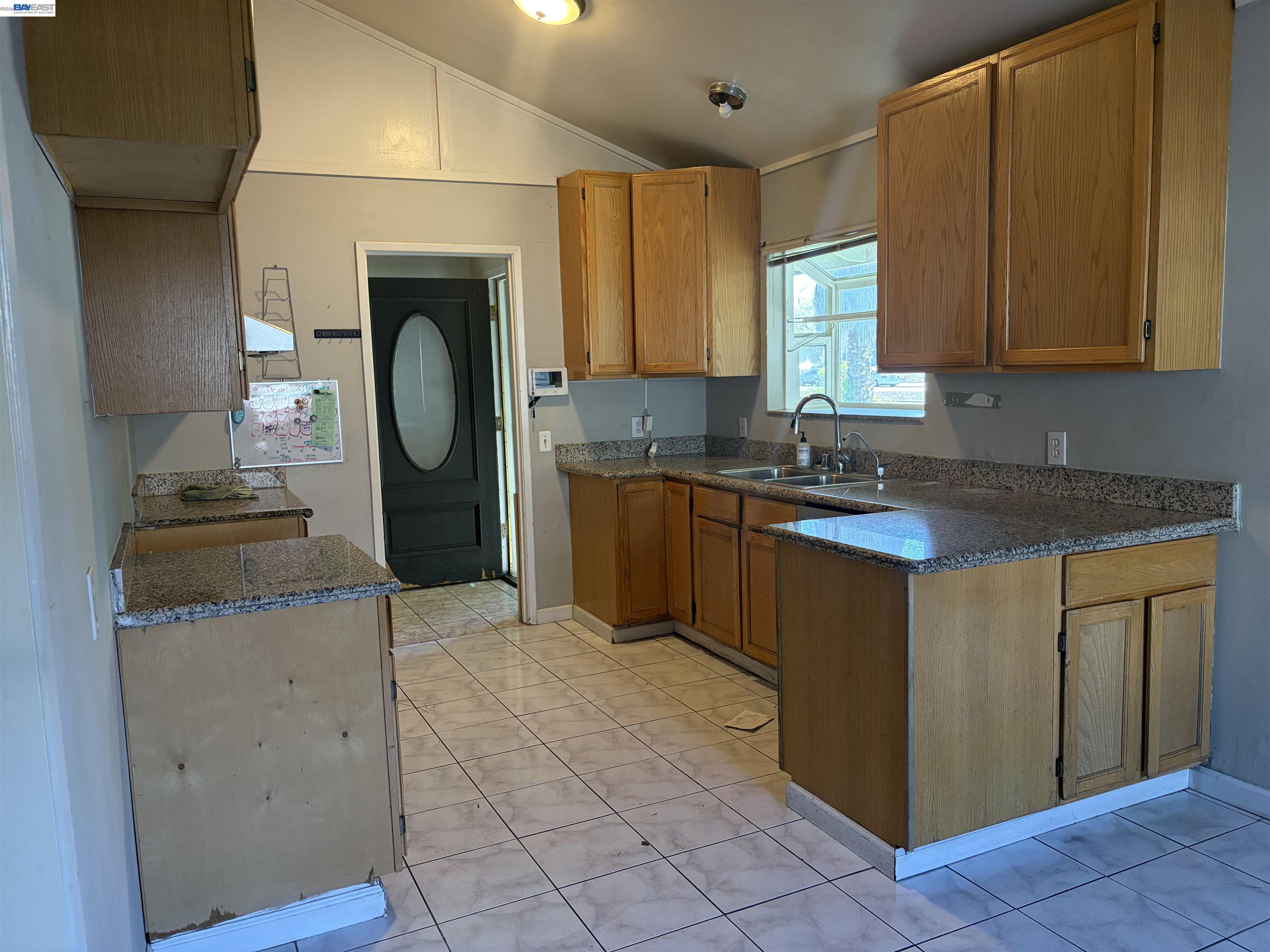 Detail Gallery Image 13 of 17 For 6404 Camden Ave, San Jose,  CA 95120 - 4 Beds | 2 Baths