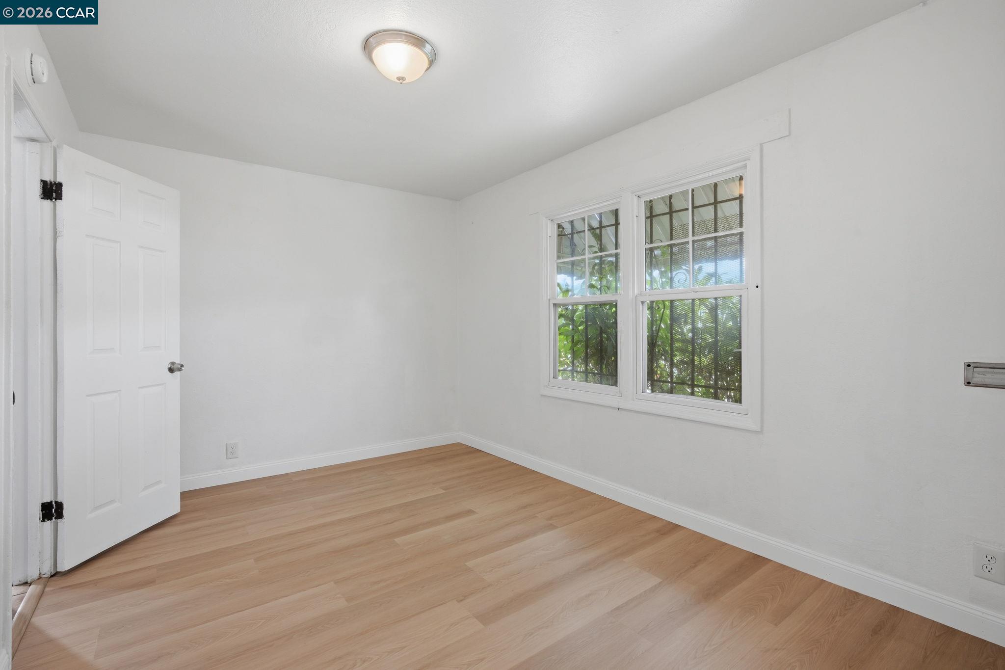 Detail Gallery Image 20 of 29 For 6719 Eastlawn St, Oakland,  CA 94621 - 3 Beds | 1 Baths