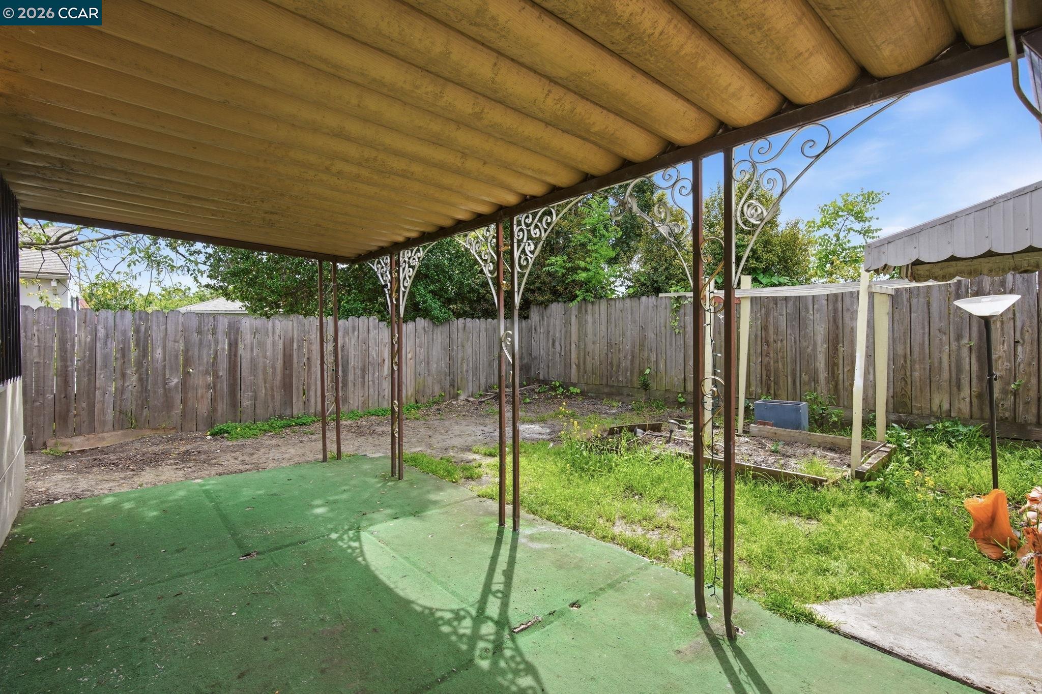 Detail Gallery Image 23 of 29 For 6719 Eastlawn St, Oakland,  CA 94621 - 3 Beds | 1 Baths