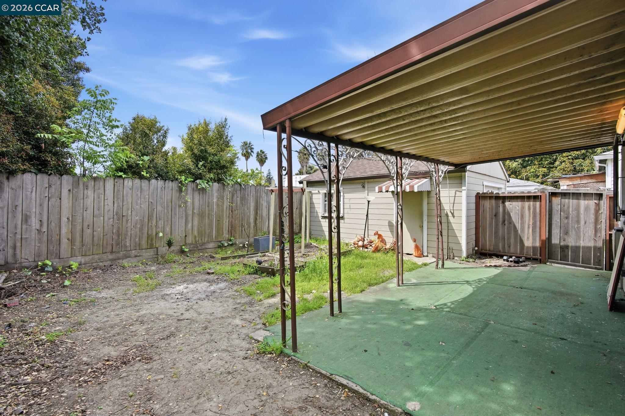 Detail Gallery Image 24 of 29 For 6719 Eastlawn St, Oakland,  CA 94621 - 3 Beds | 1 Baths