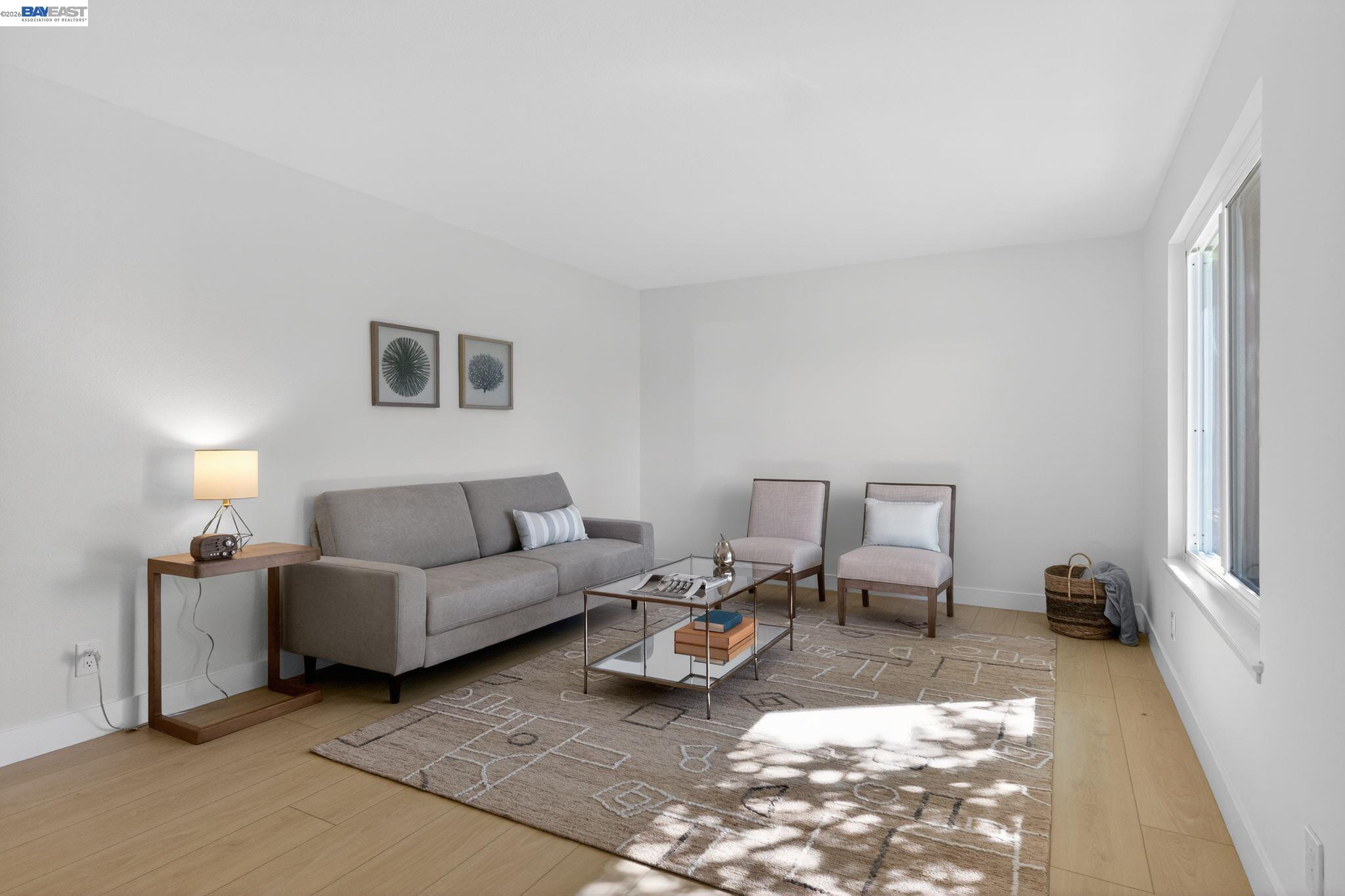 Front Image Thumbnail for BE41129173