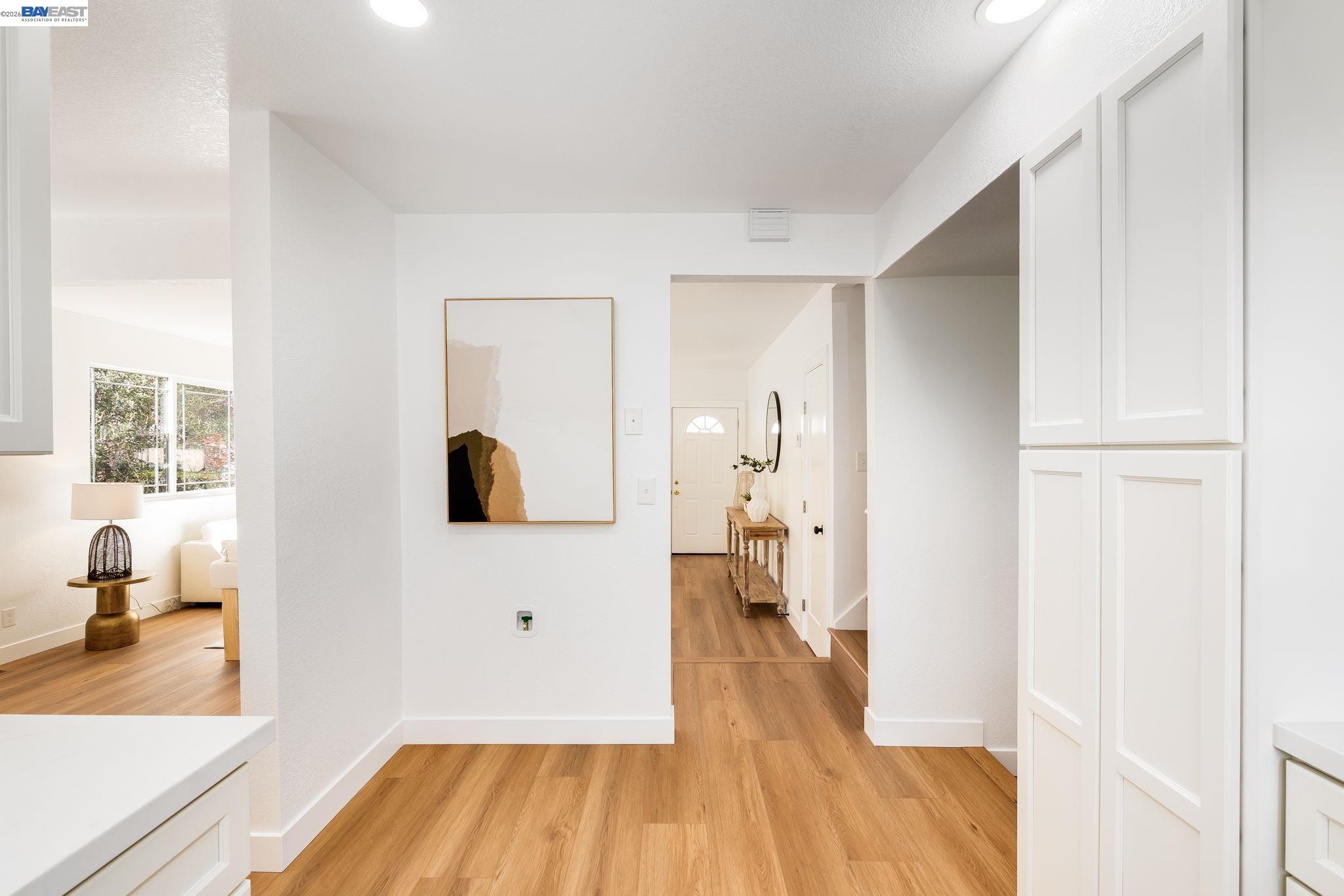 Detail Gallery Image 16 of 45 For 7172 Amador Valley Blvd, Dublin,  CA 94568 - 4 Beds | 2/1 Baths