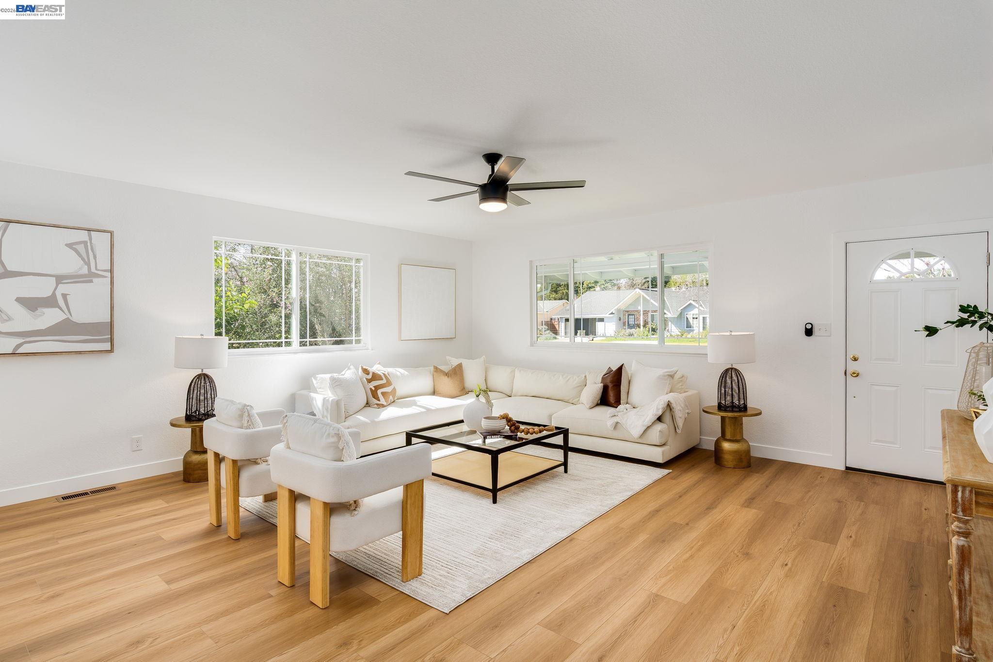 Detail Gallery Image 6 of 45 For 7172 Amador Valley Blvd, Dublin,  CA 94568 - 4 Beds | 2/1 Baths