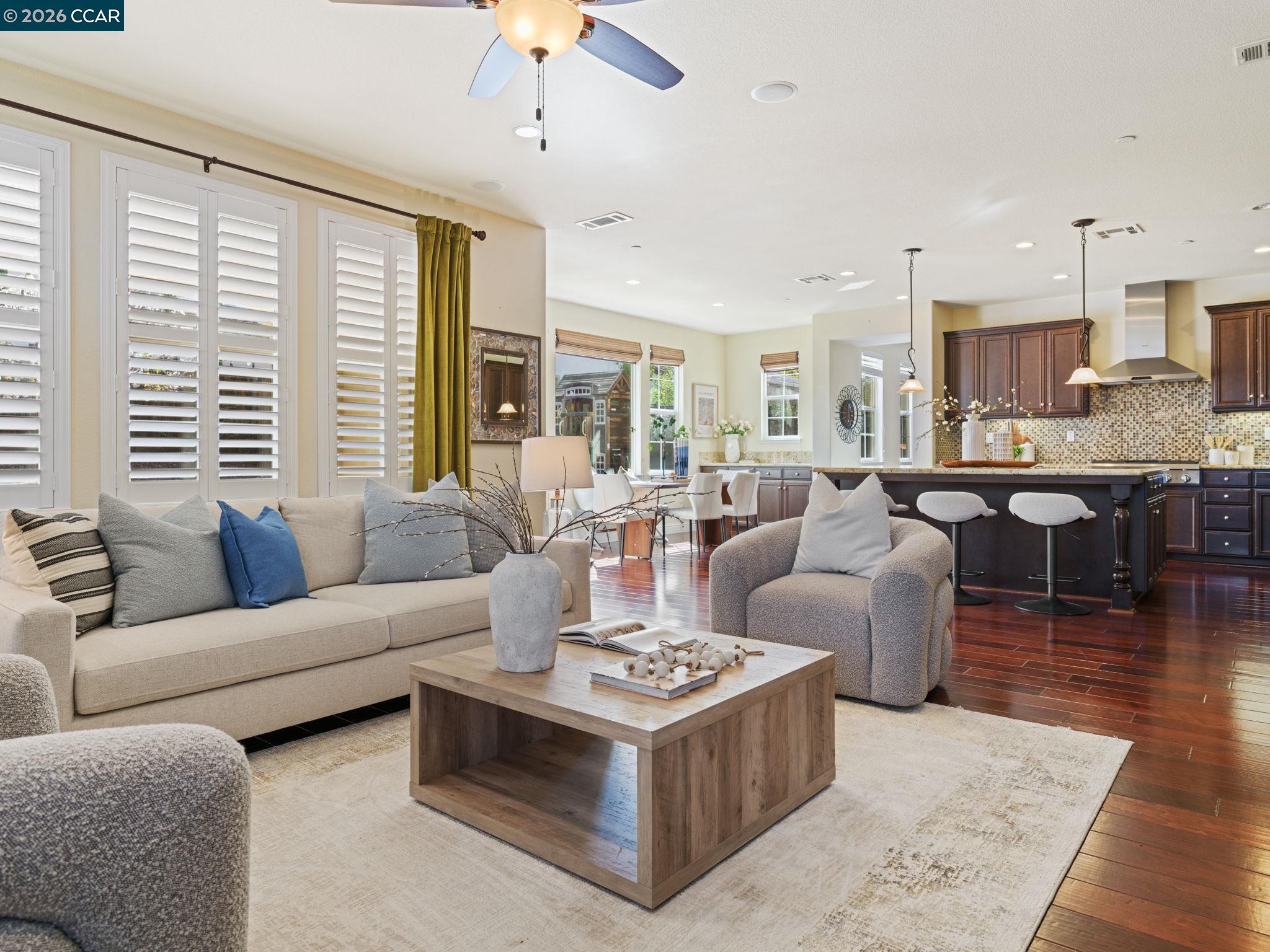 Detail Gallery Image 12 of 60 For 2854 Lowell Ct, San Jose,  CA 95121 - 5 Beds | 4/1 Baths