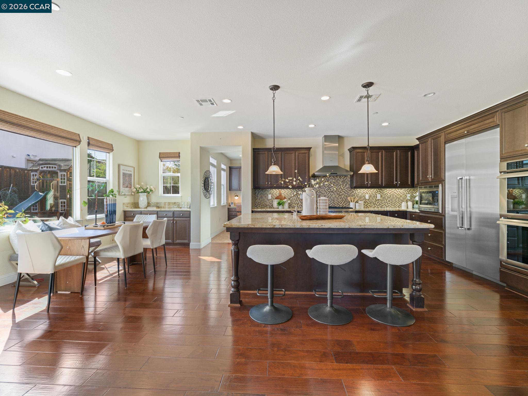 Detail Gallery Image 14 of 60 For 2854 Lowell Ct, San Jose,  CA 95121 - 5 Beds | 4/1 Baths