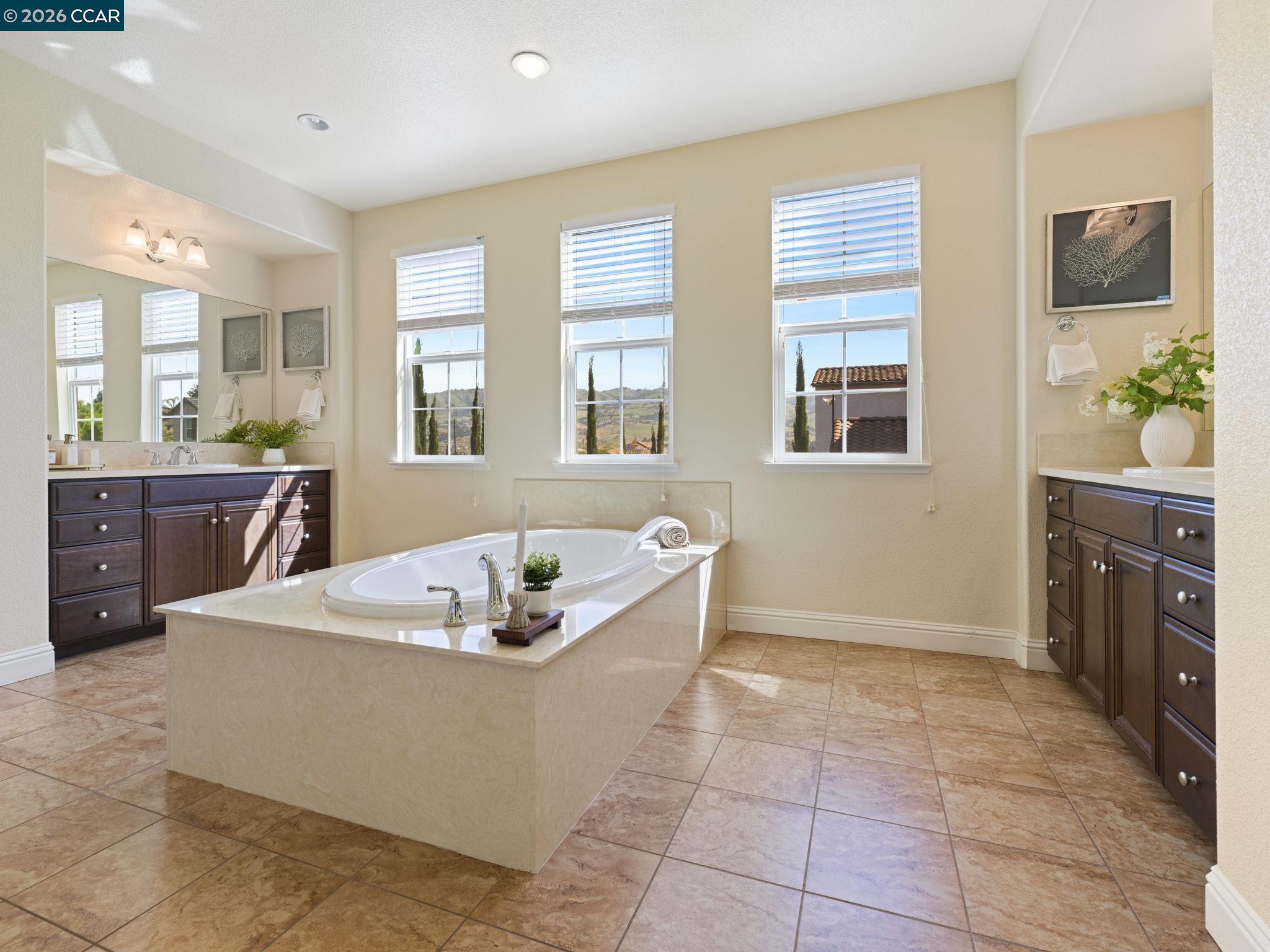 Detail Gallery Image 27 of 60 For 2854 Lowell Ct, San Jose,  CA 95121 - 5 Beds | 4/1 Baths