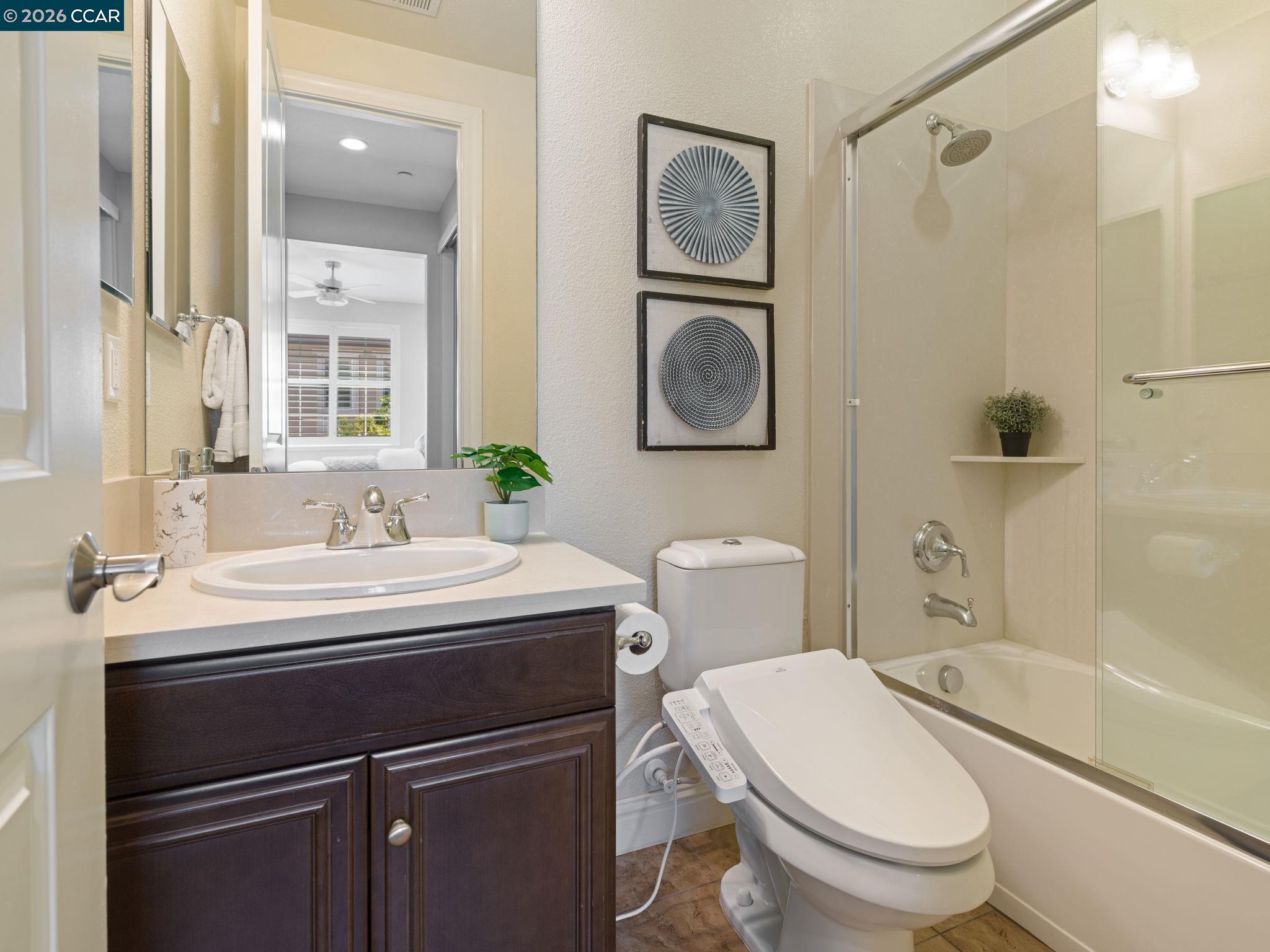 Detail Gallery Image 34 of 60 For 2854 Lowell Ct, San Jose,  CA 95121 - 5 Beds | 4/1 Baths