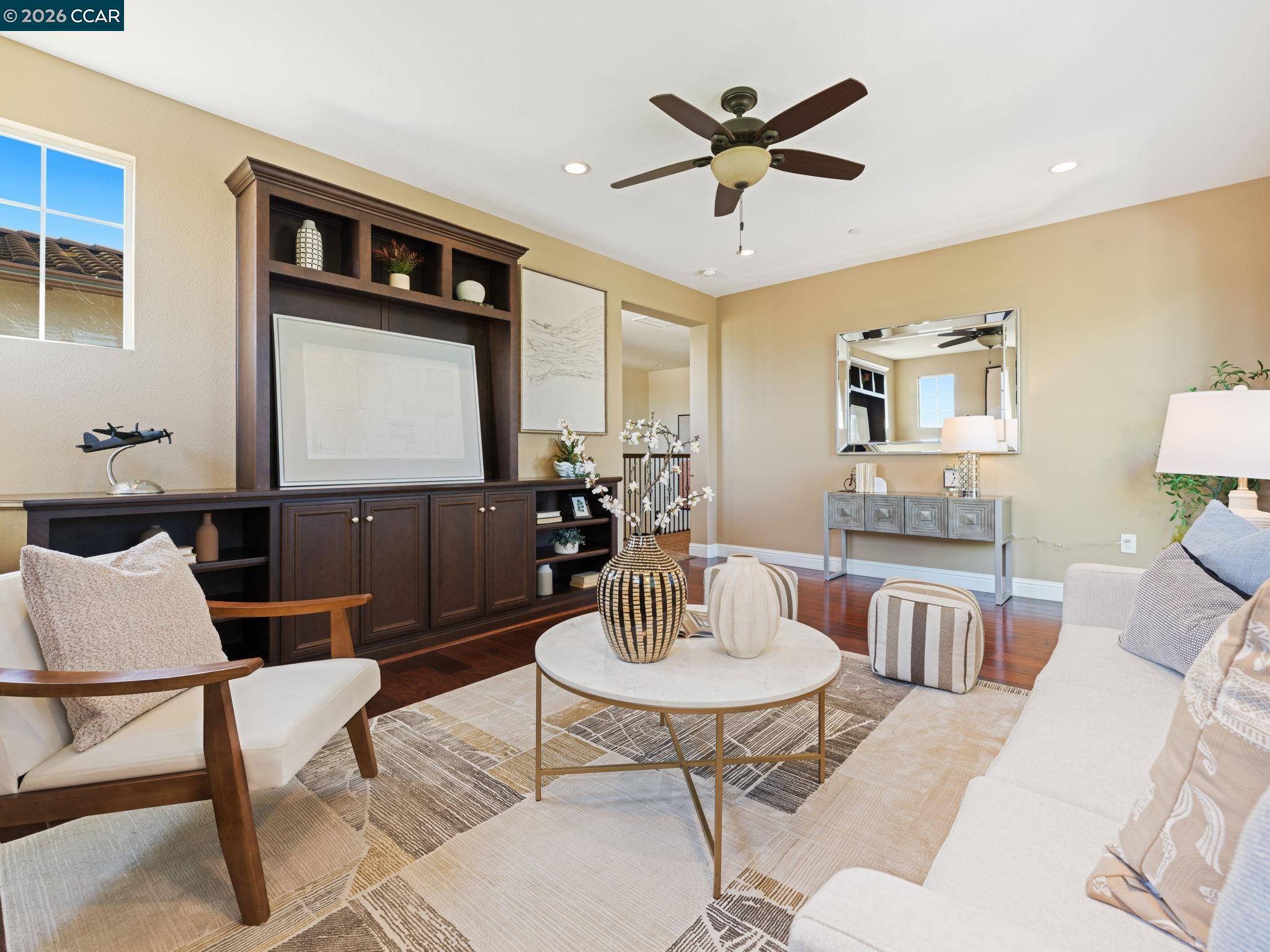 Detail Gallery Image 39 of 60 For 2854 Lowell Ct, San Jose,  CA 95121 - 5 Beds | 4/1 Baths