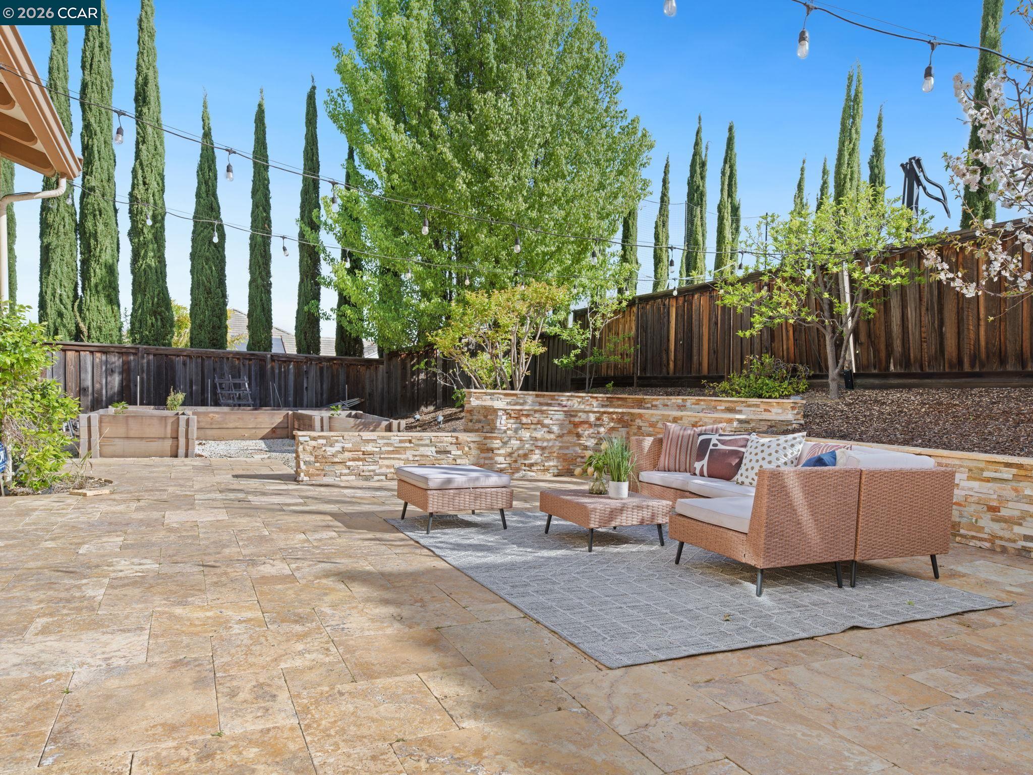 Detail Gallery Image 43 of 60 For 2854 Lowell Ct, San Jose,  CA 95121 - 5 Beds | 4/1 Baths